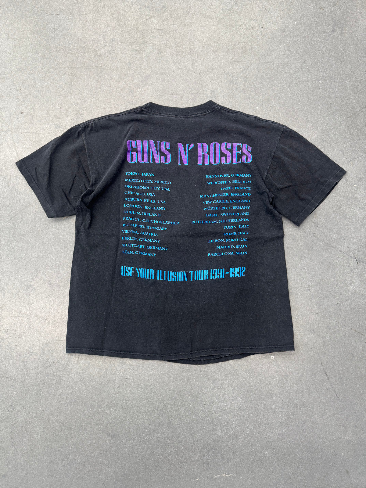 1991 GUNS N' ROSES USE YOUR ILLUSION II WORLD TOUR TEE (SPORTSWEAR TAG)