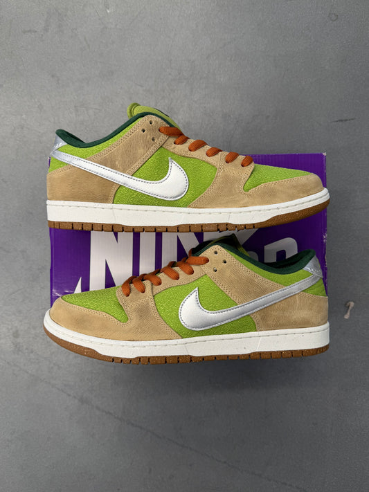 2024 NIKE SB DUNK LOW ESCARGOT (W/BOX)