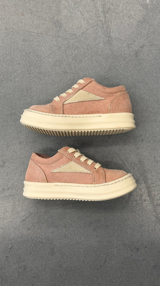RICK OWENS KIDS PINK SUEDE BABY VINTAGE LOW-TOP SNEAKER - PINK/MILK