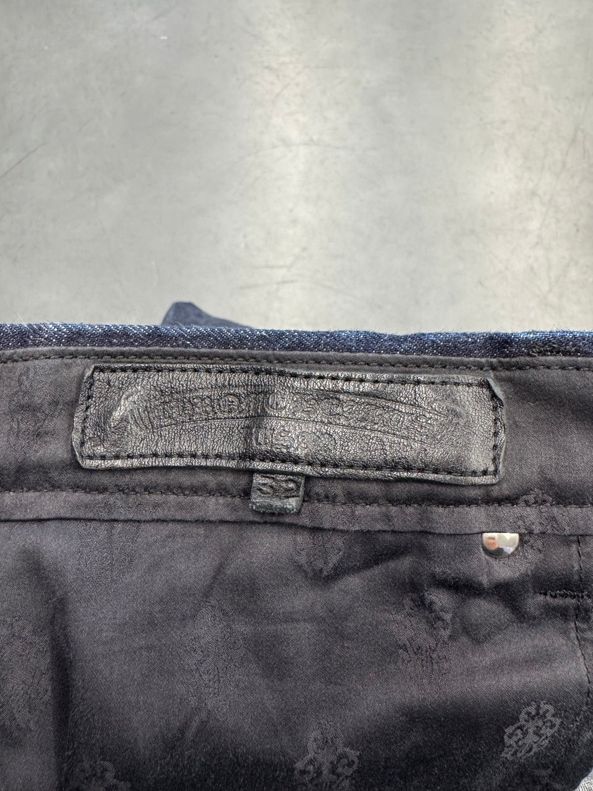 CHROME HEARTS KS RAW DENIM JEANS