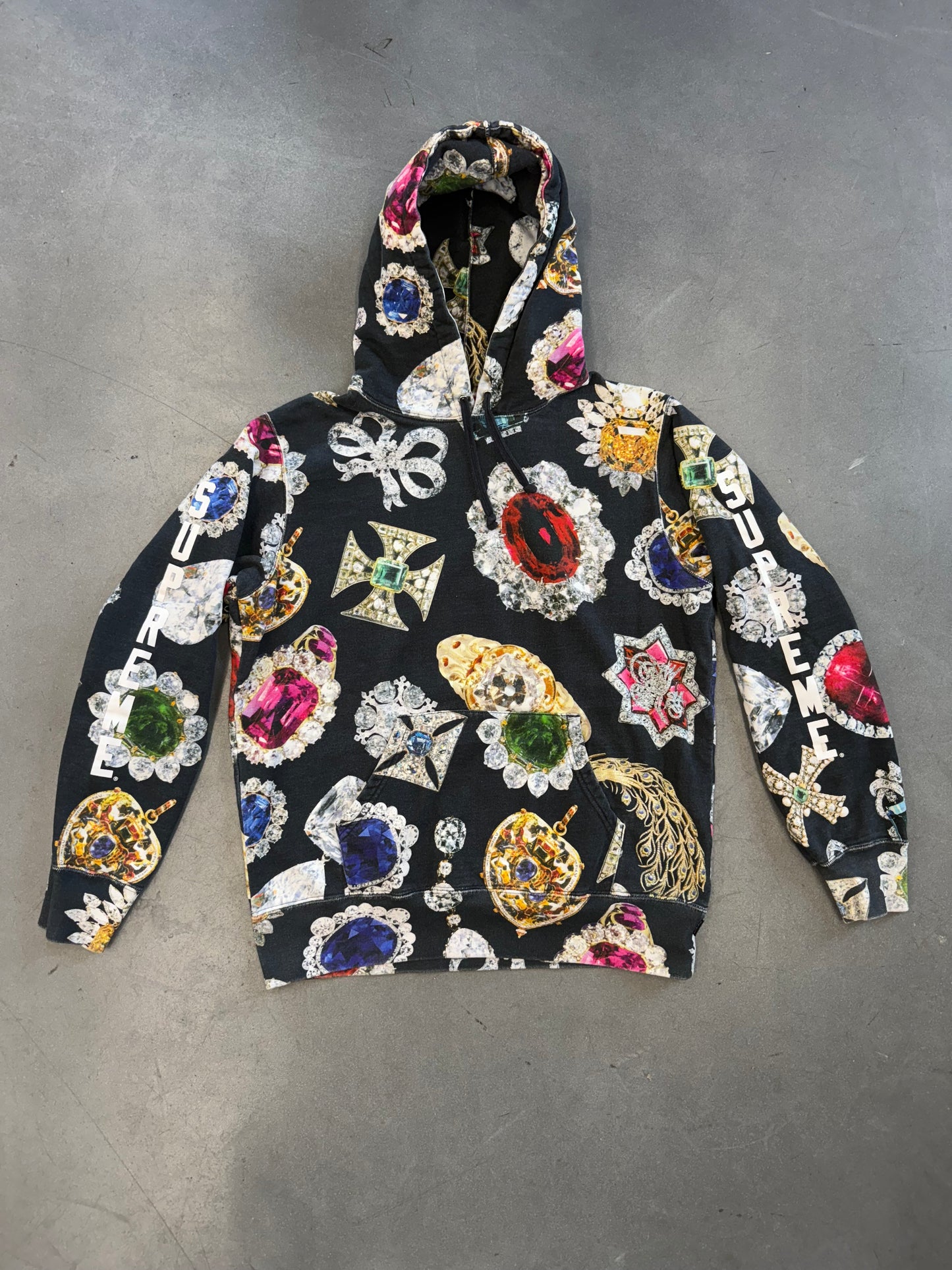 FW18 SUPREME JEWELS HOODED SWEATSHIRT