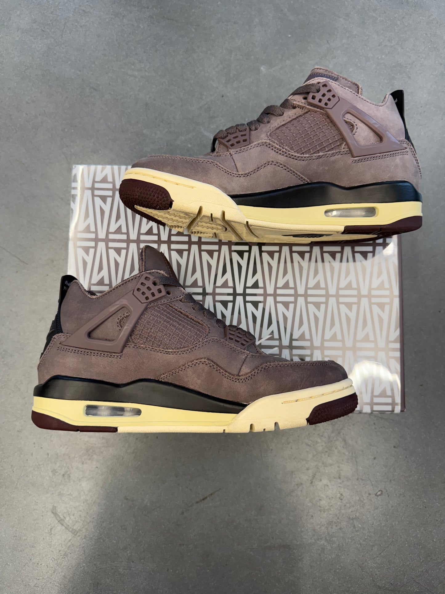 2022 SIZE 5.5 JORDAN 4 RETRO SP A MA MANIERE VIOLET ORE (PRE-OWNED WITH BOX)