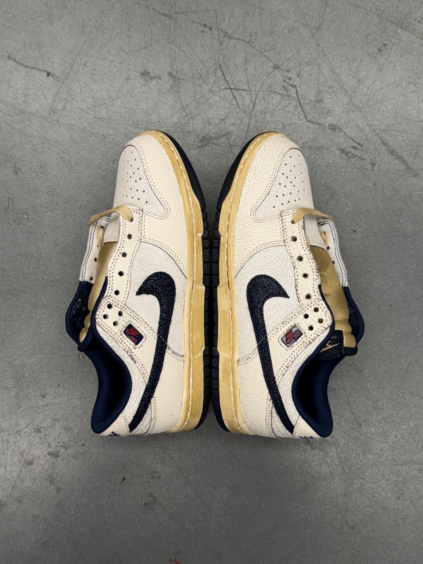 2025 NIKE DUNK LOW STRANGER THINGS - PHANTOM (W/BOX)