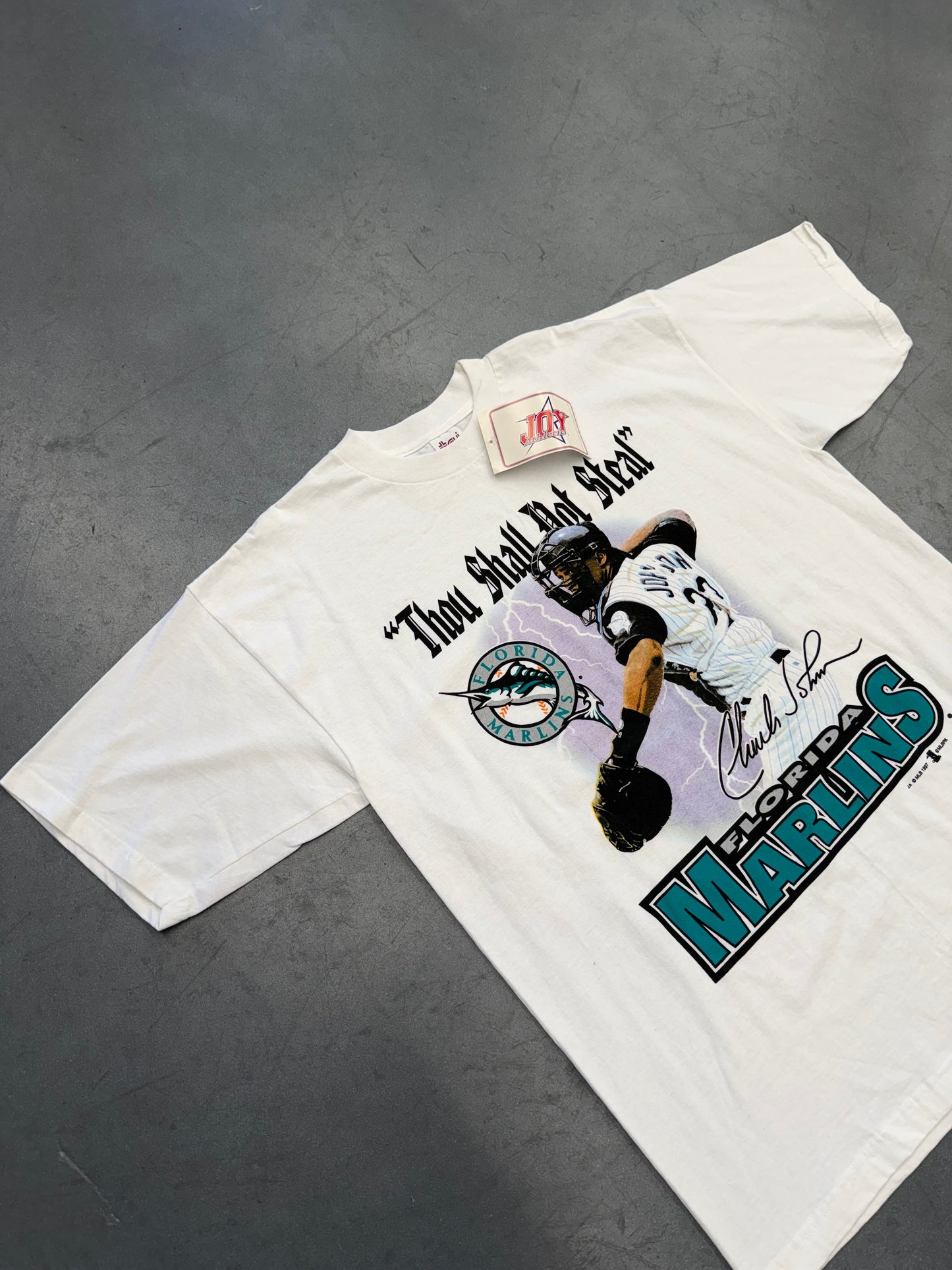 1997 FLORIDA MARLINS CHARLES JOHNSON "THOU SHALL NOT STEAL" TEE (TRY TAG) (NWT)