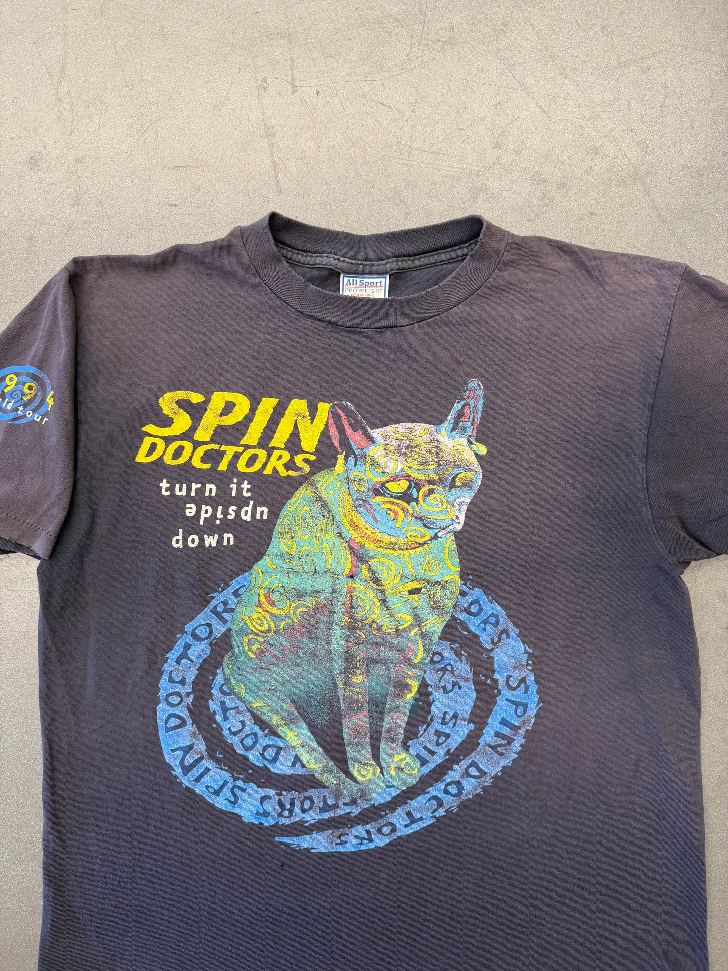 1994 SPIN DOCTORS TURN IT UPSIDE DOWN TEE (ALLSPORT TAG)