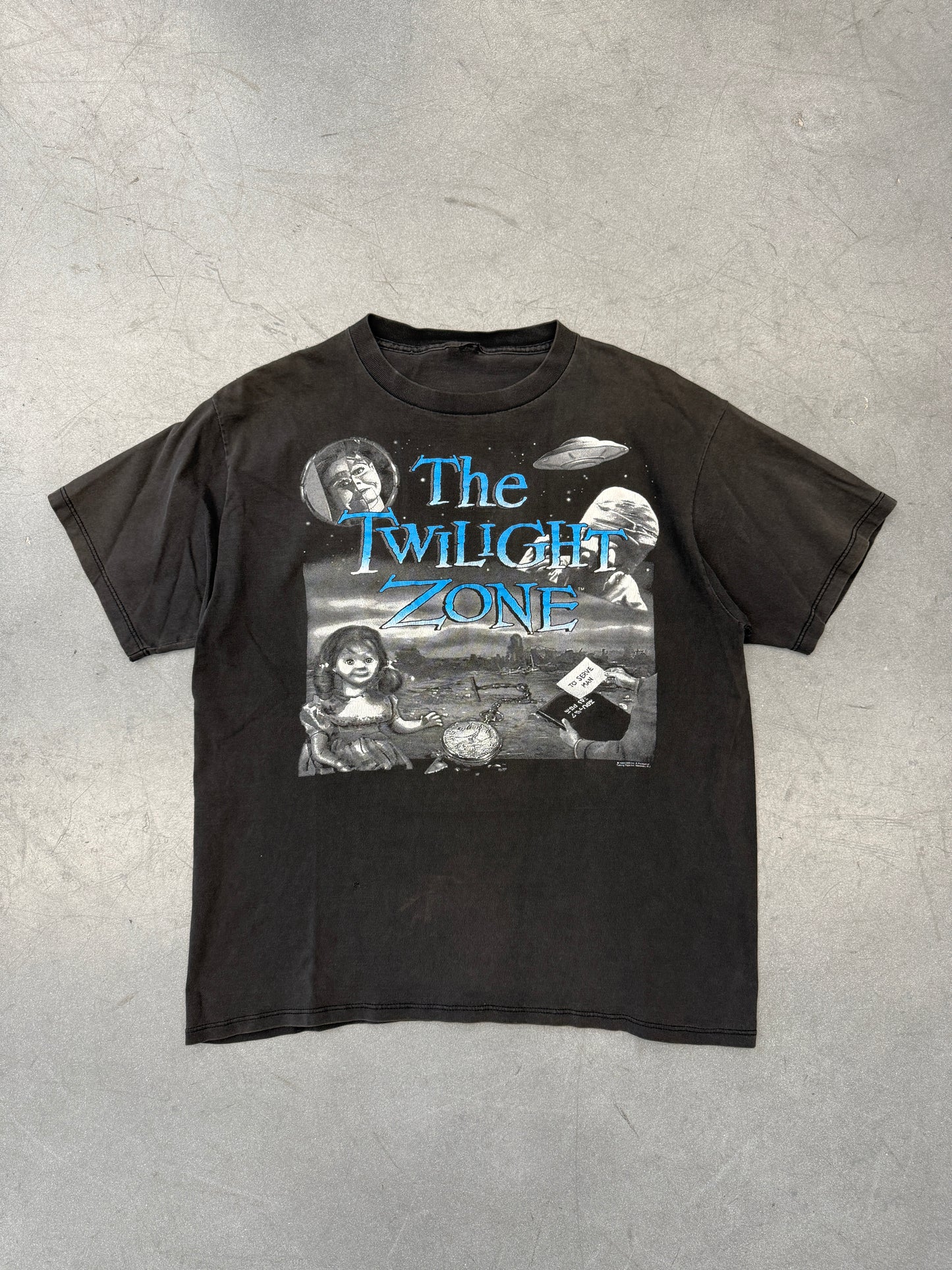1994 THE TWILIGHT ZONE TO SERVE MAN TEE (PULLED TAG)