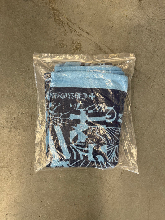 CHROME HEARTS PATTERNED BEACH TOWEL - BLUE