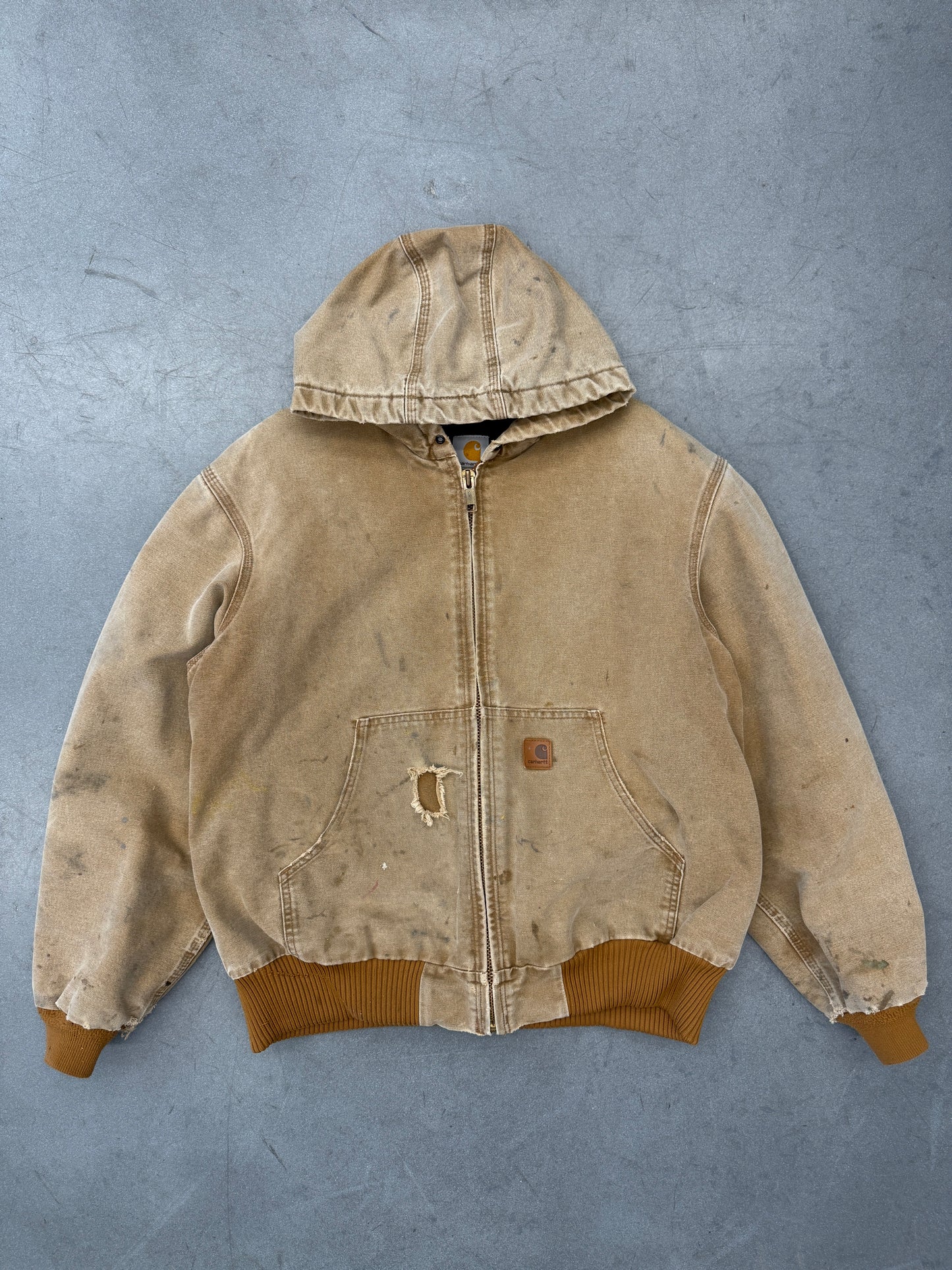 2000'S DISTRESSED TAN CARHARTT HOODED WORKWEAR ZIP UP JACKET (CARHARTT TAG J130211)