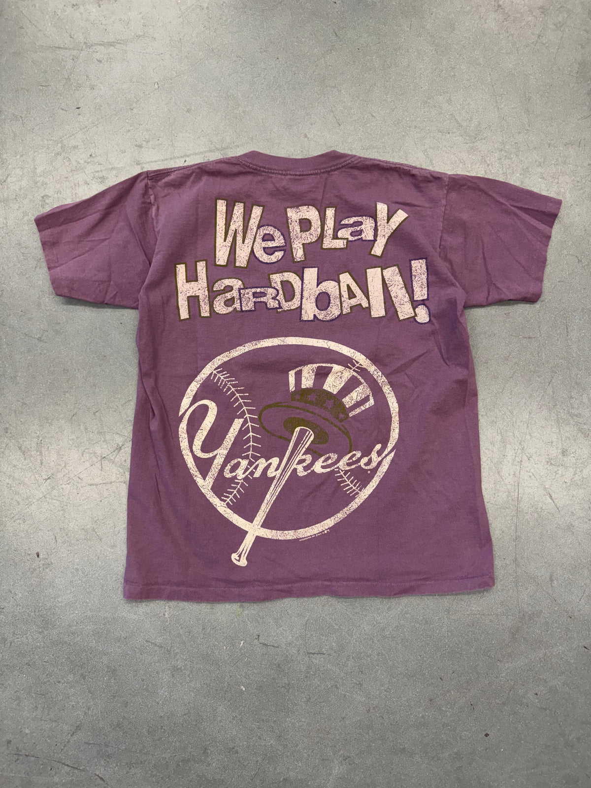 1995 NEW YORK YANKEES WE PLAY HARDBALL! TEE (GENUINE MERCHANDISE BY MODAMANIA TAG)