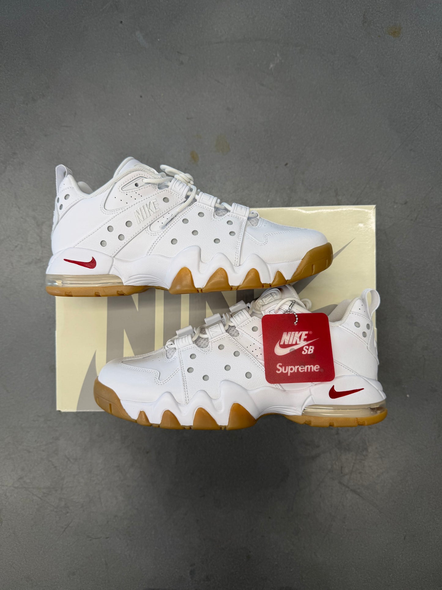 SS26 SUPREME NIKE SB AIR MAX 2 CB '94 LOW - SUPREME WHITE GUM (W/BOX)