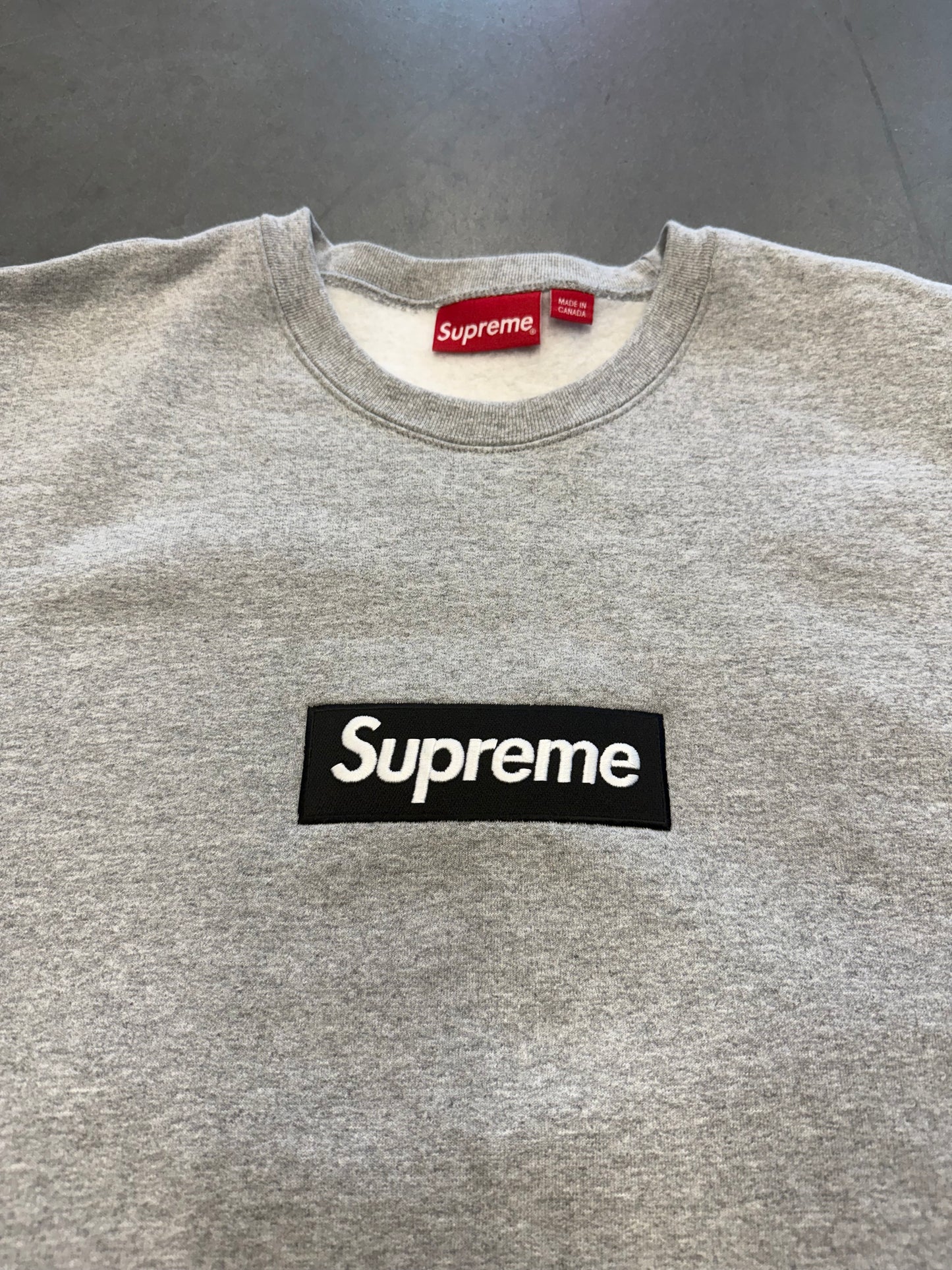 FW22 SUPREME BOX LOGO CREWNECK  - GRAY (2XL)
