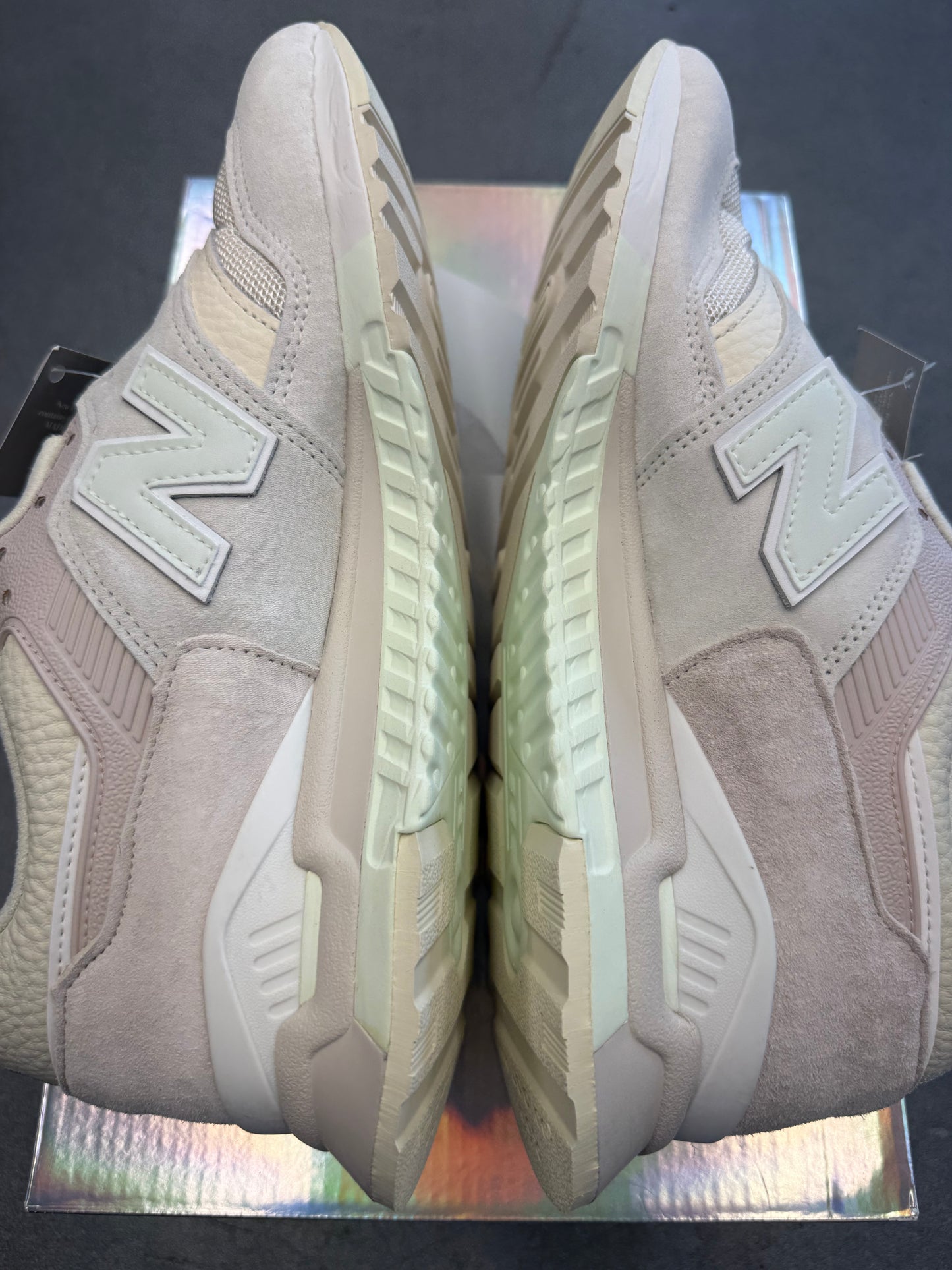 2025 SIZE 10 KITH NEW BALANCE 997.5 EASTER WHITE MARSHMALLOW (NEW WITH BOX)