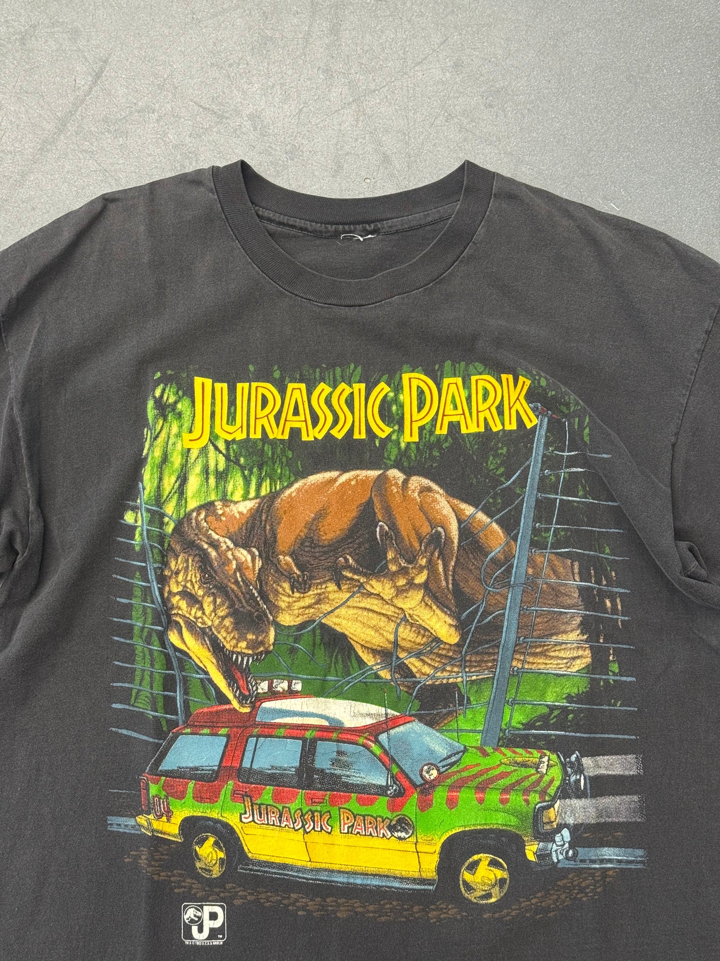 1993 JURASSIC PARK T-REX FENCE TEE (PULLED TAG)