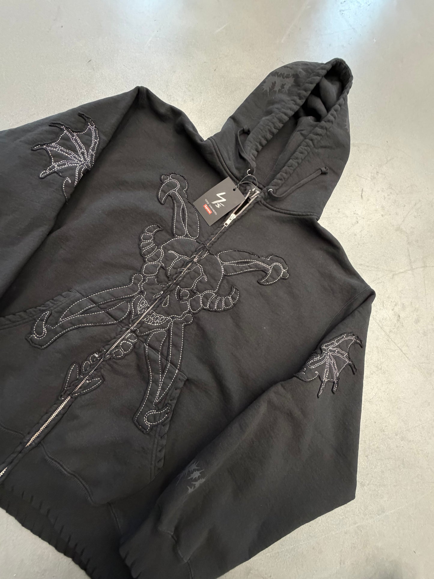 FW25 SUPREME X Y'S BY YOHJI YAMAMOTO ZIP UP HOODED SWEATSHIRT - BLACK (XL)