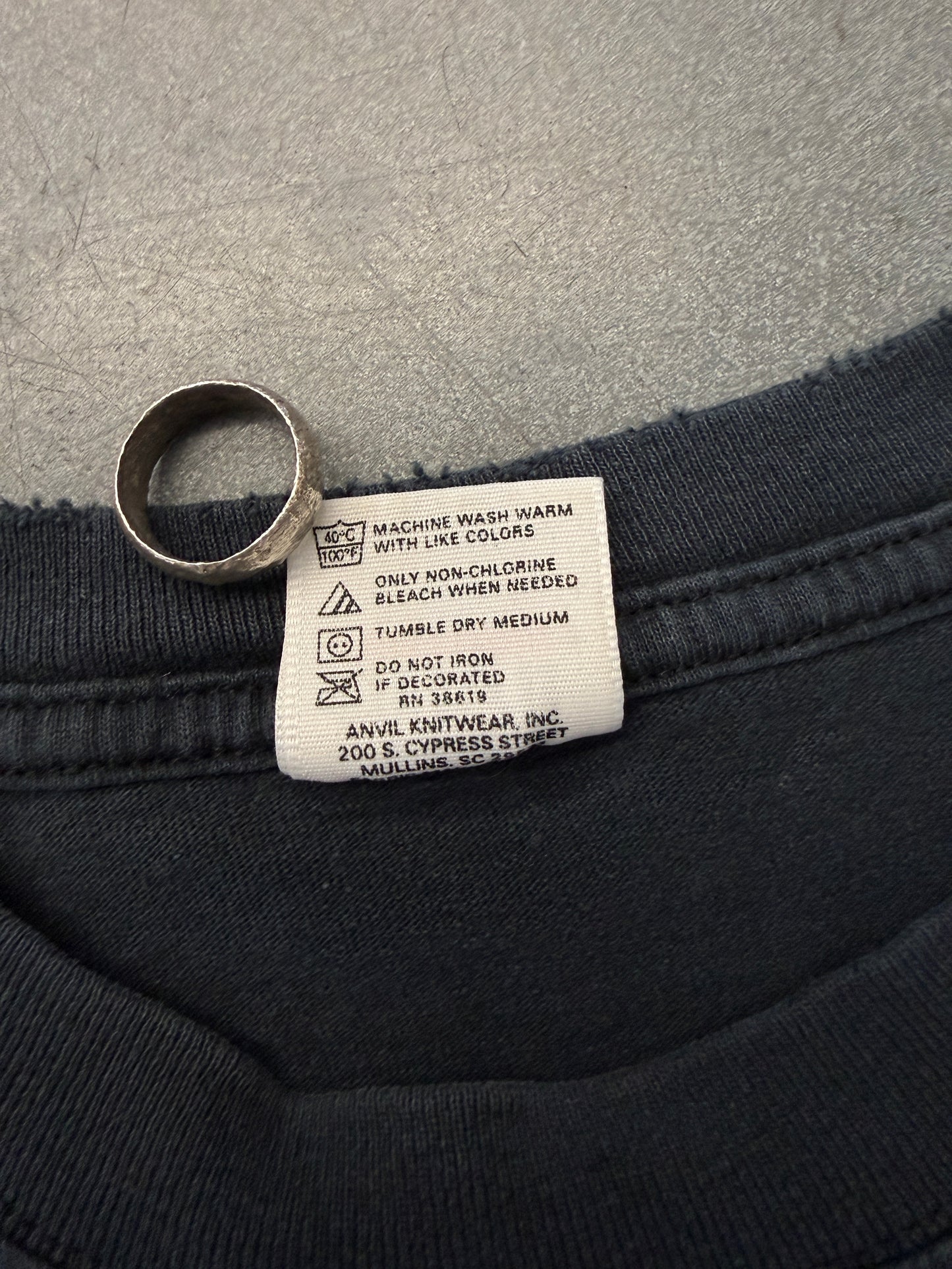 2000 CLUTCH METAMORPHOSED INTO STONE LS TEE (ANVIL TAG)