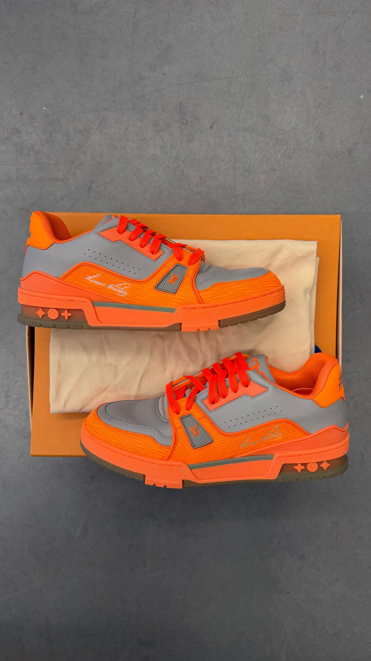 LOUIS VUITTON TRAINER SNEAKER - BRIGHT ORANGE/GREY
