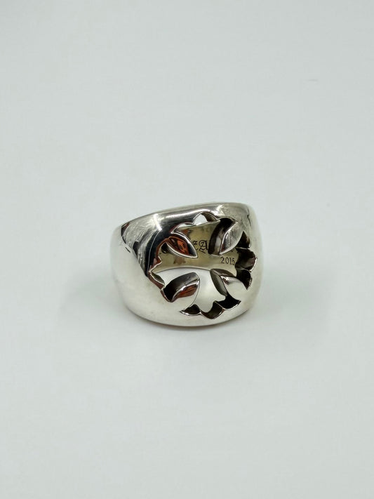 CHROME HEARTS NEGATIVE SPACE PLUS RING