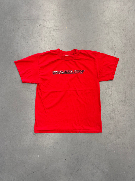 VINTAGE OAKLEY CRACKLED SPELL-OUT LOGO TEE - RED (BLACK TAG)