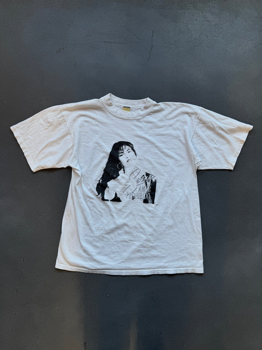 90'S SELENA AMOR PROHIBIDO BOOTLEG MONOTONE TEE (MEGA TOP TAG)