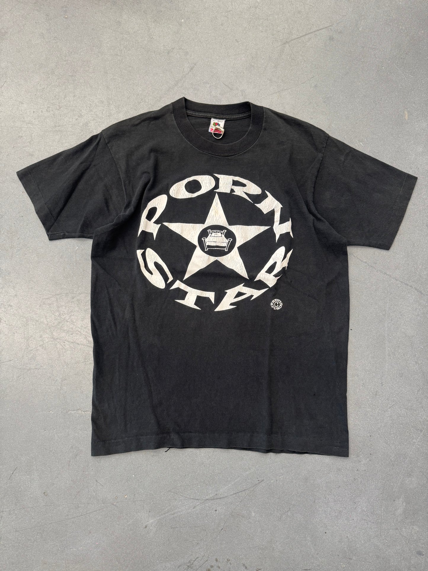 90'S PORNSTAR BED TEE (FOTL TAG)