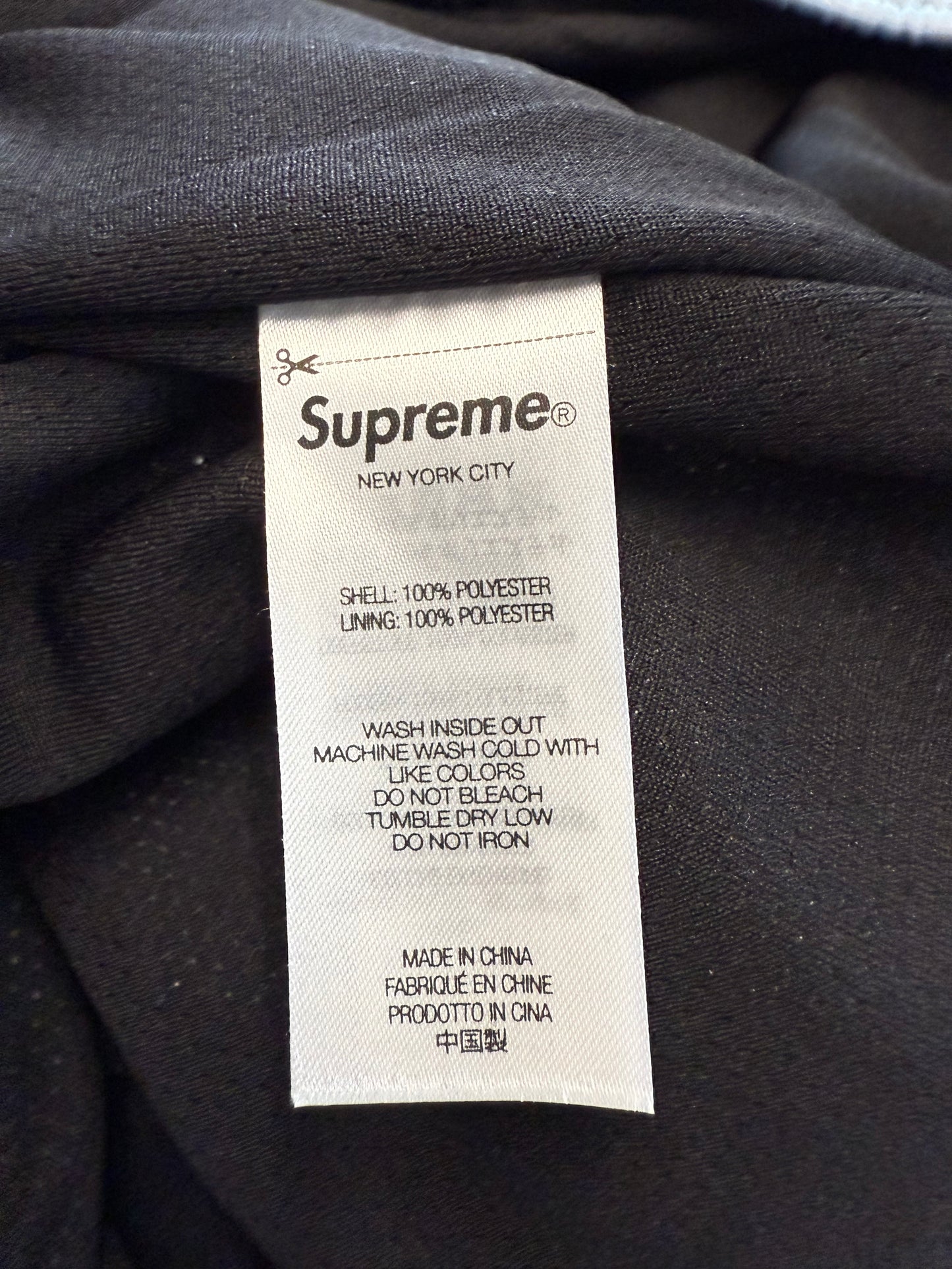 SS25 SUPREME DAMIEN HIRST RAM SOCCER SHORT - BLACK