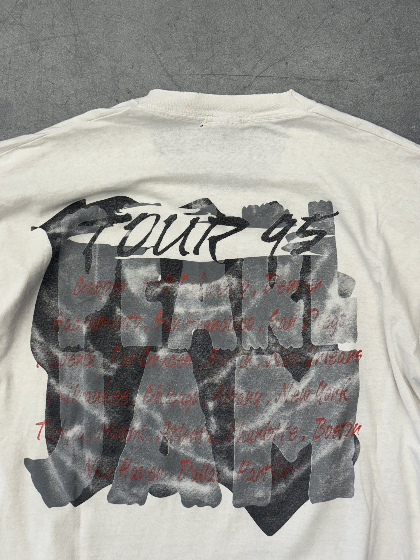 1995 PEARL JAM TOUR 95 TEE (CUT TAG)