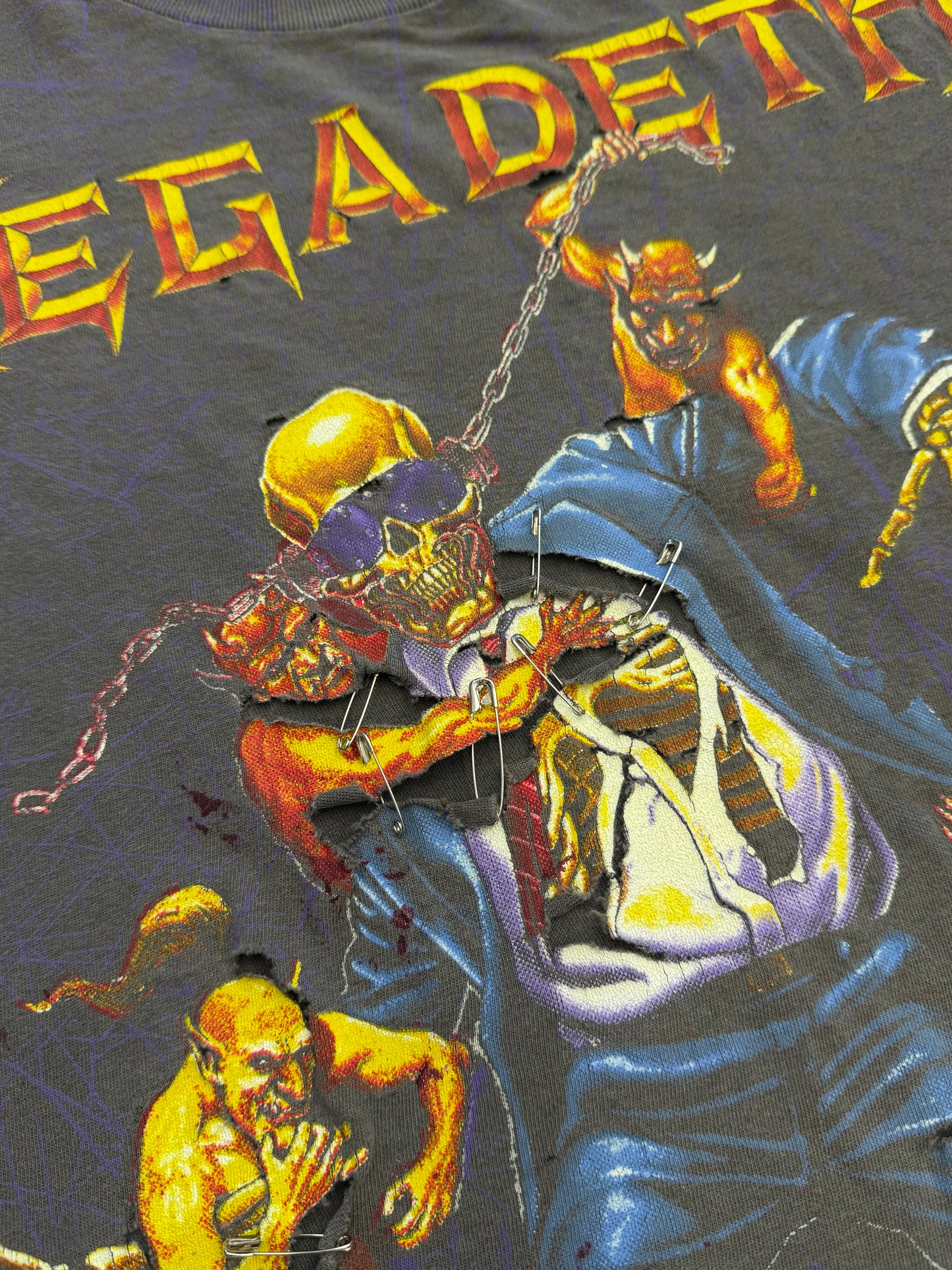 1991 MEGADEATH SUIT SKELETON THRASHED AOP PINNED TEE (BROCKUM TAG)