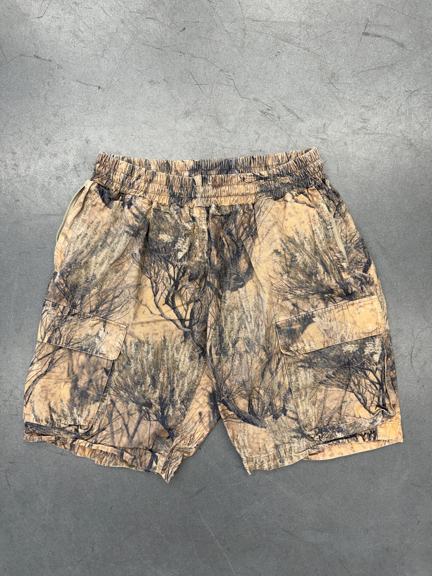 YEEZY SEASON 4 CAMO CARGO SHORTS