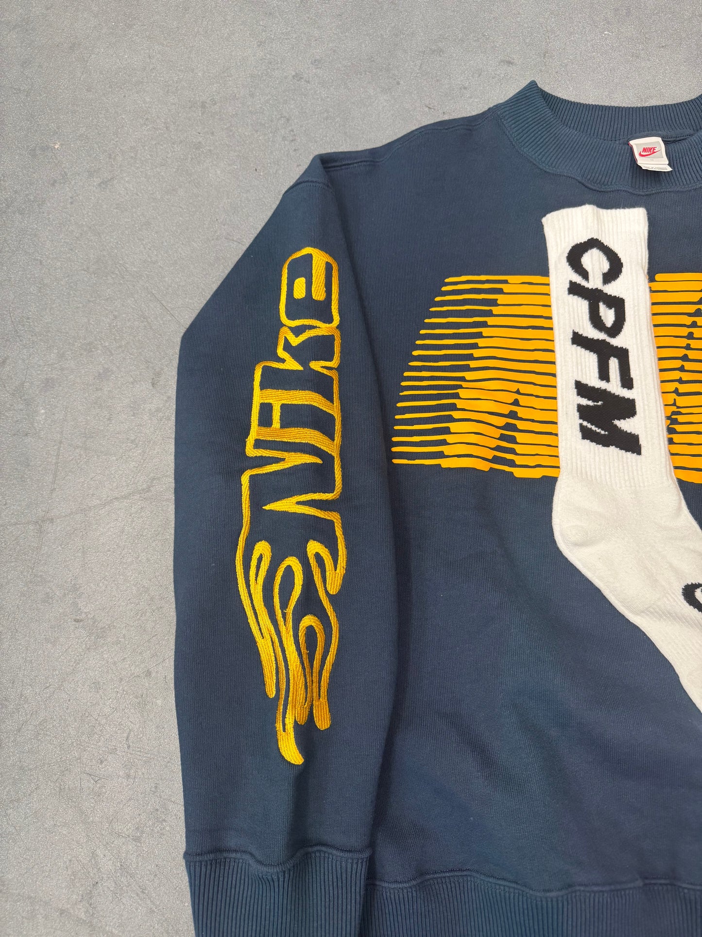 NIKE X CACTUS PLANT FLEA MARKET SOCKS FLEECE CREWNECK