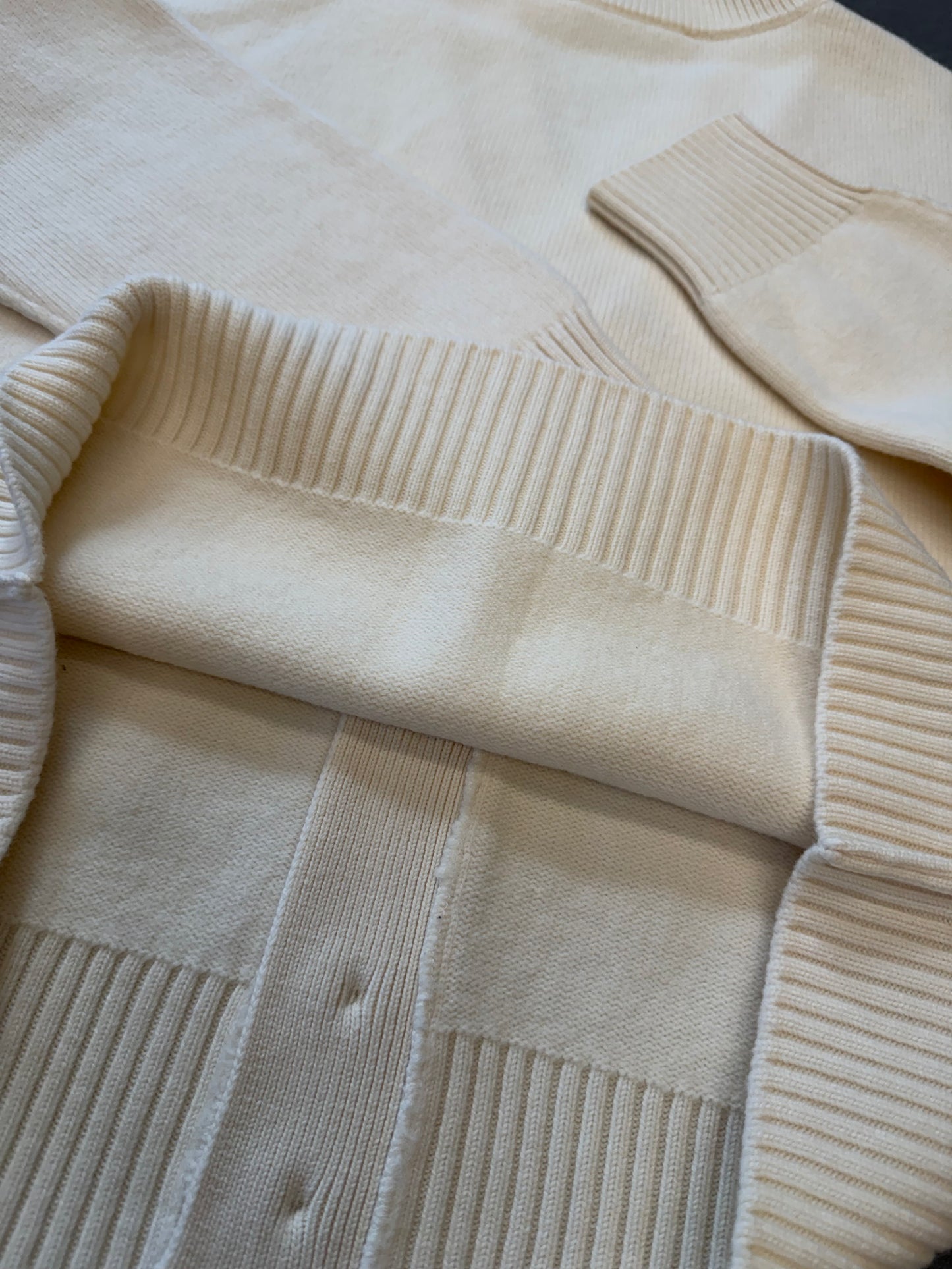 AMI PARIS MONOGRAM WOOL CARDIGAN - WHITE (M) (NWT)