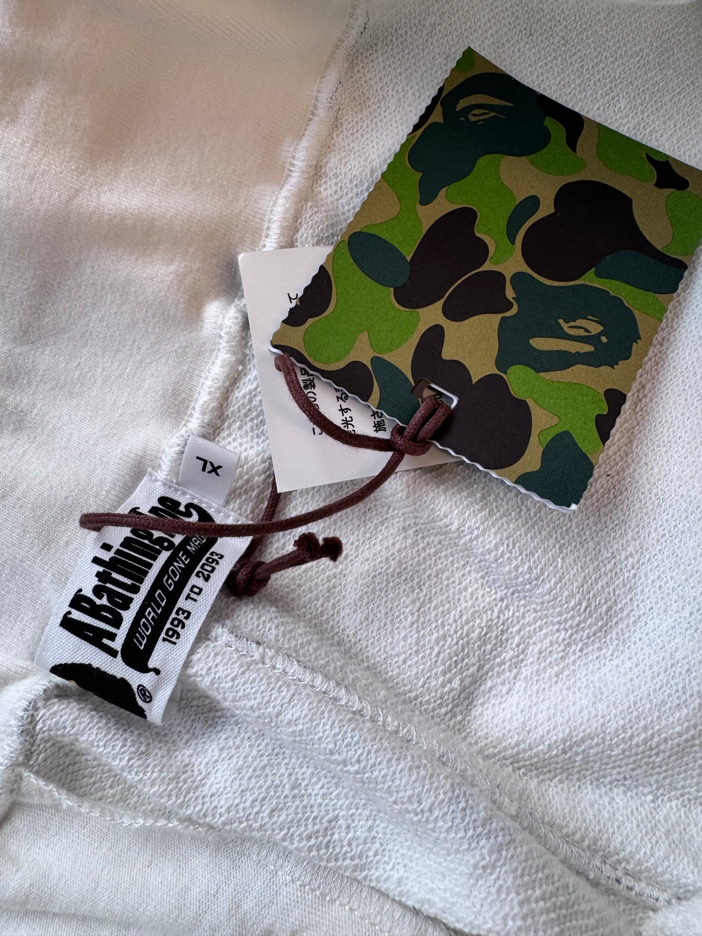 SS20 A BATHING APE BAPE SPACE CAMO WIDE SWEATSHORT - WHITE (XL) (NWT)