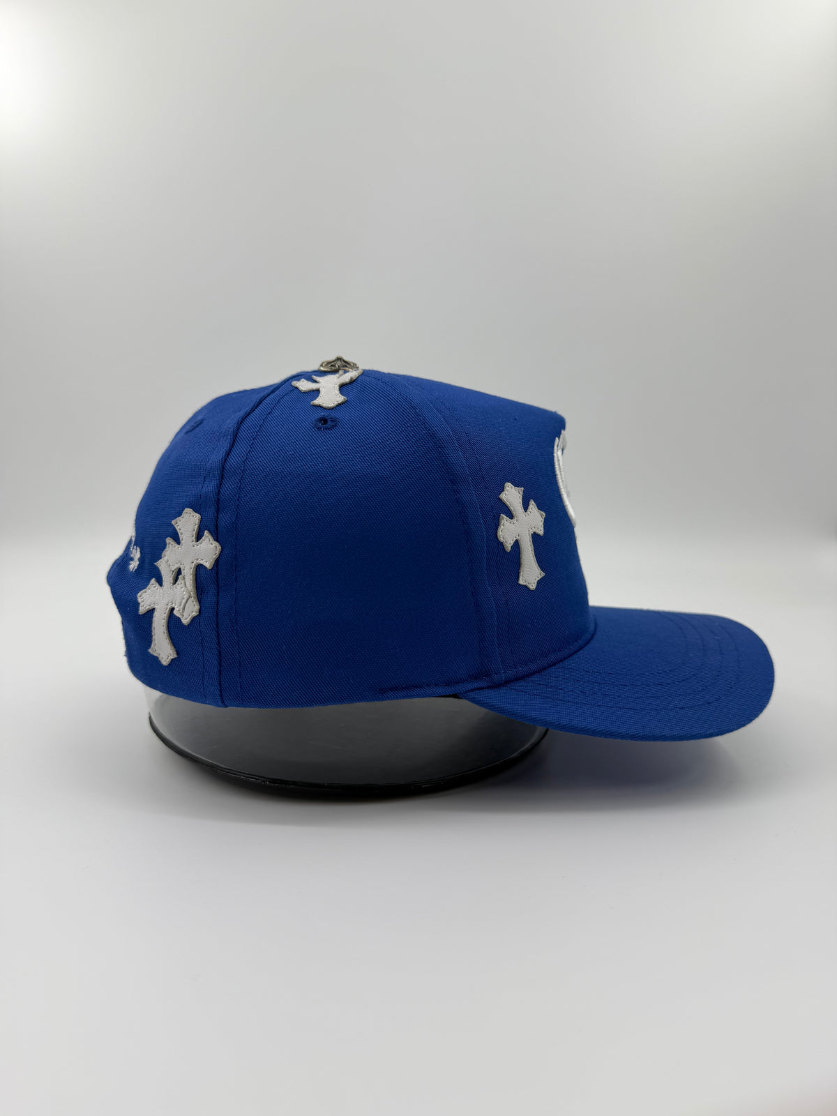 CHROME HEARTS CEMETERY CROSS-PATCH BASEBALL CAP - BLUE/WHITE