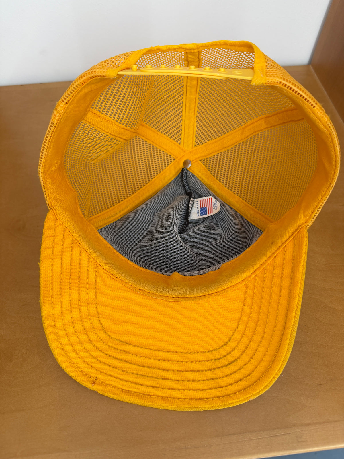 80S MEANER THAN A JUNKYARD DOG TRUCKER HAT