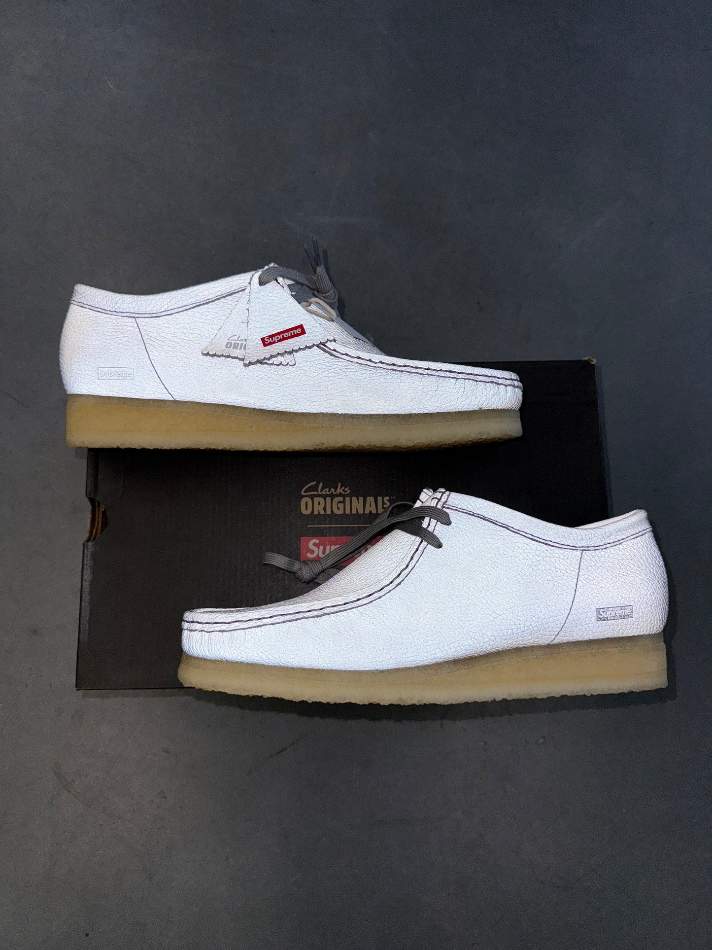 2025 SIZE 9.5 SUPREME CLARK ORIGINALS WALLABEE GREY REFLECTIVE (NEW WITH BOX)