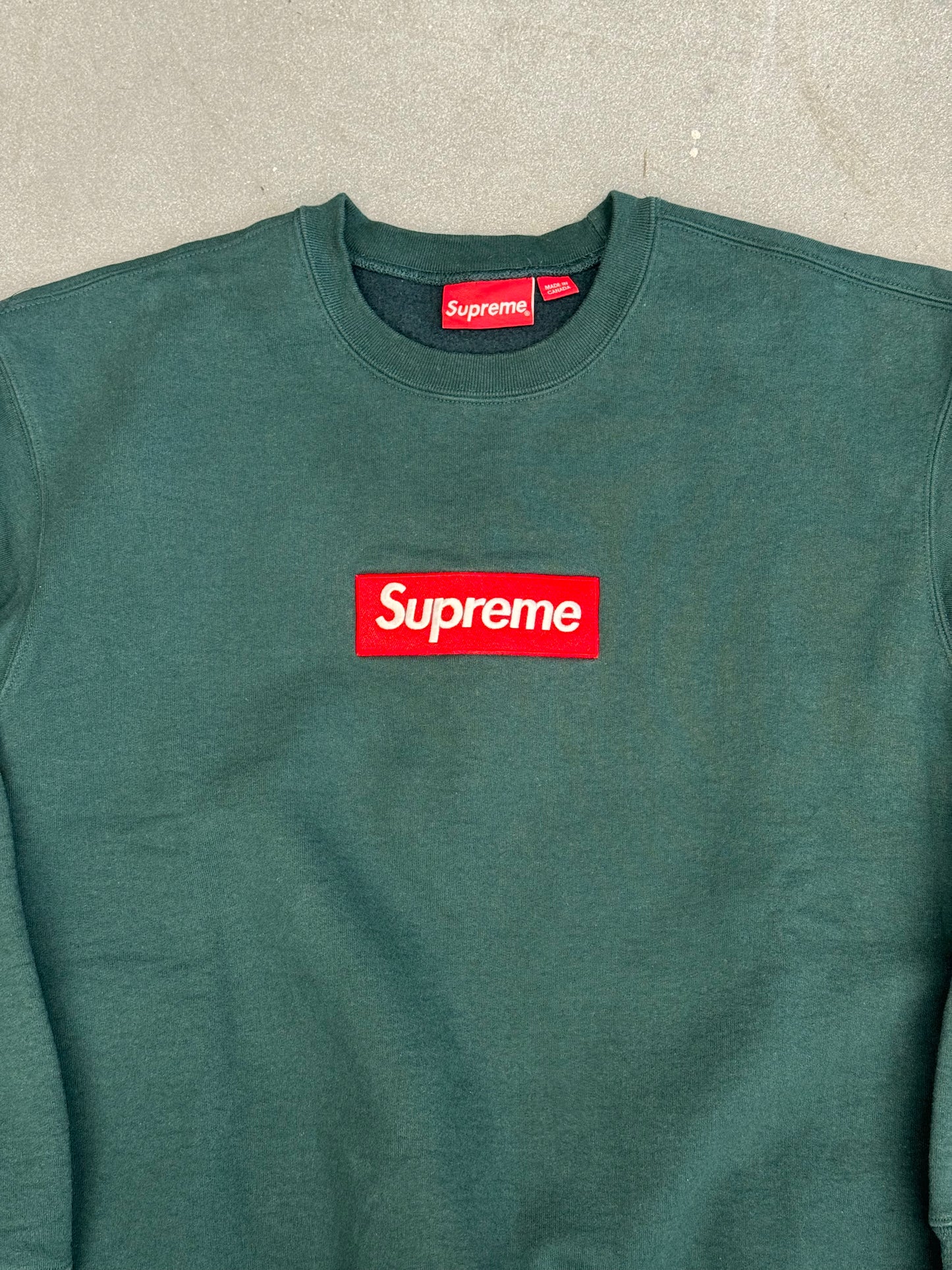 FW22 SUPREME BOX LOGO CREWNECK - DARK PINE