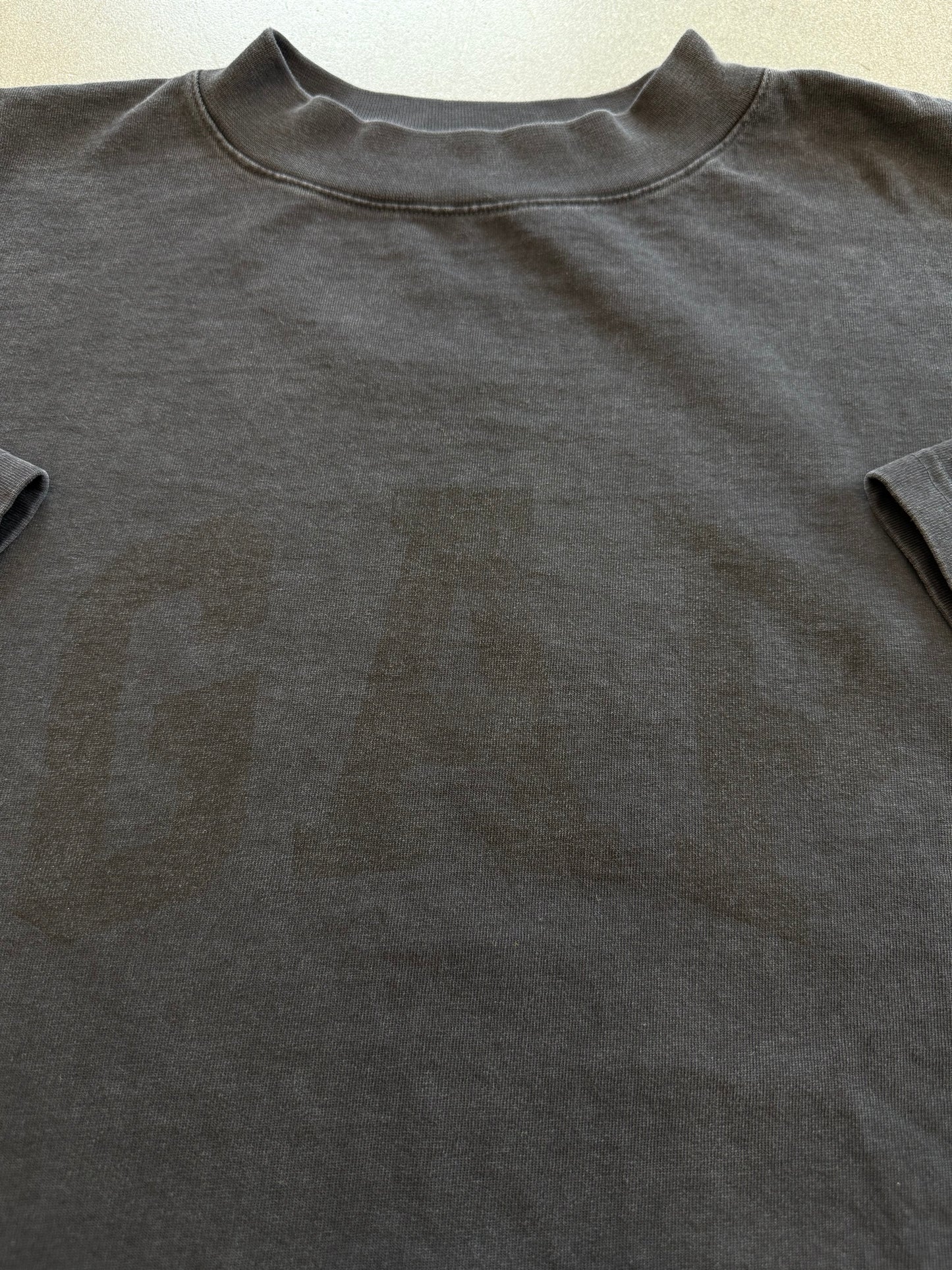 2022 YEEZY GAP ENGINEERED BY BALENCIAGA DOVE 3/4 SLEEVE TEE - WASHED BLACK (M) (CROPPED)