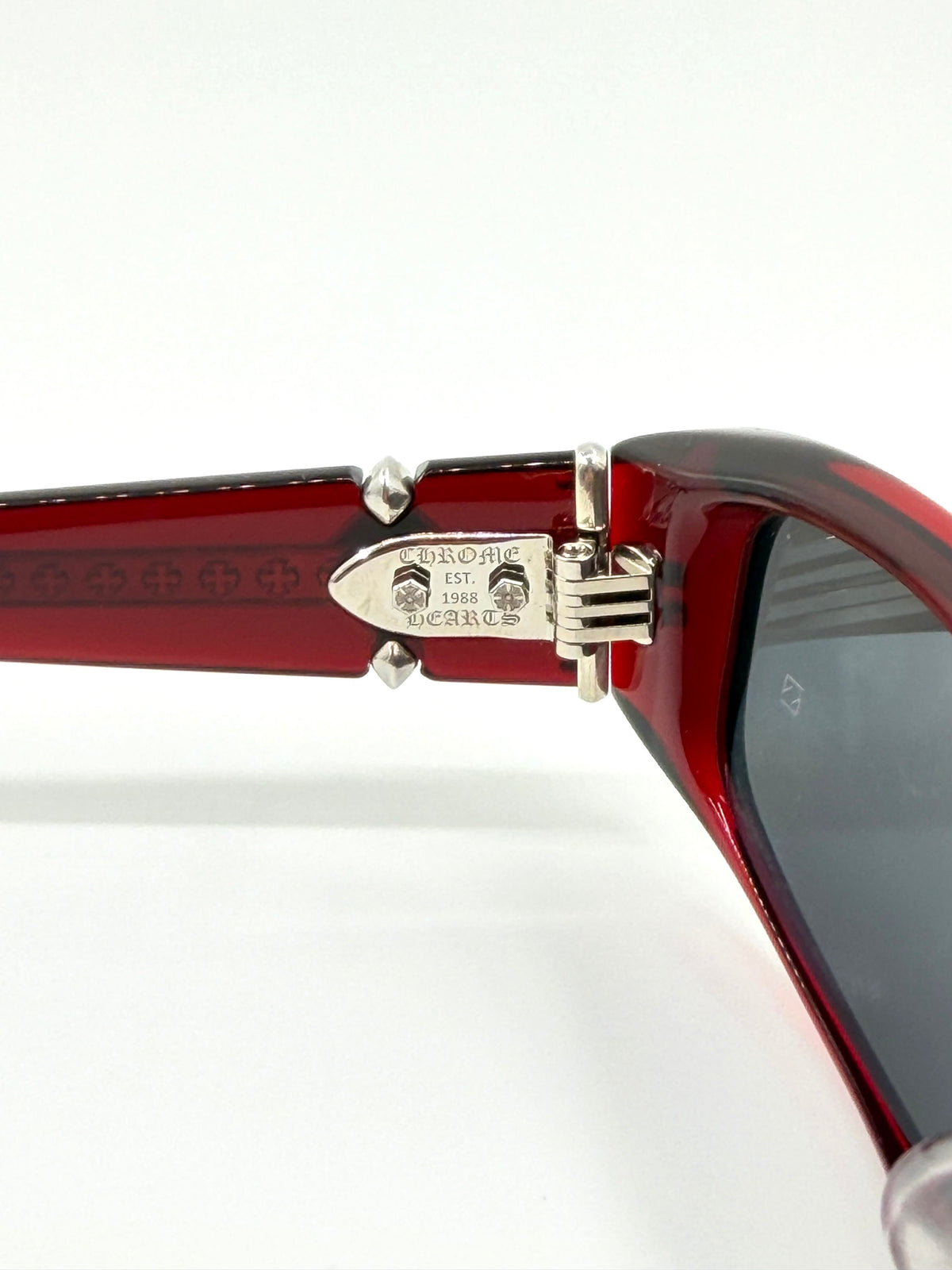 CHROME HEARTS BLUEHER SUNGLASSES - RED