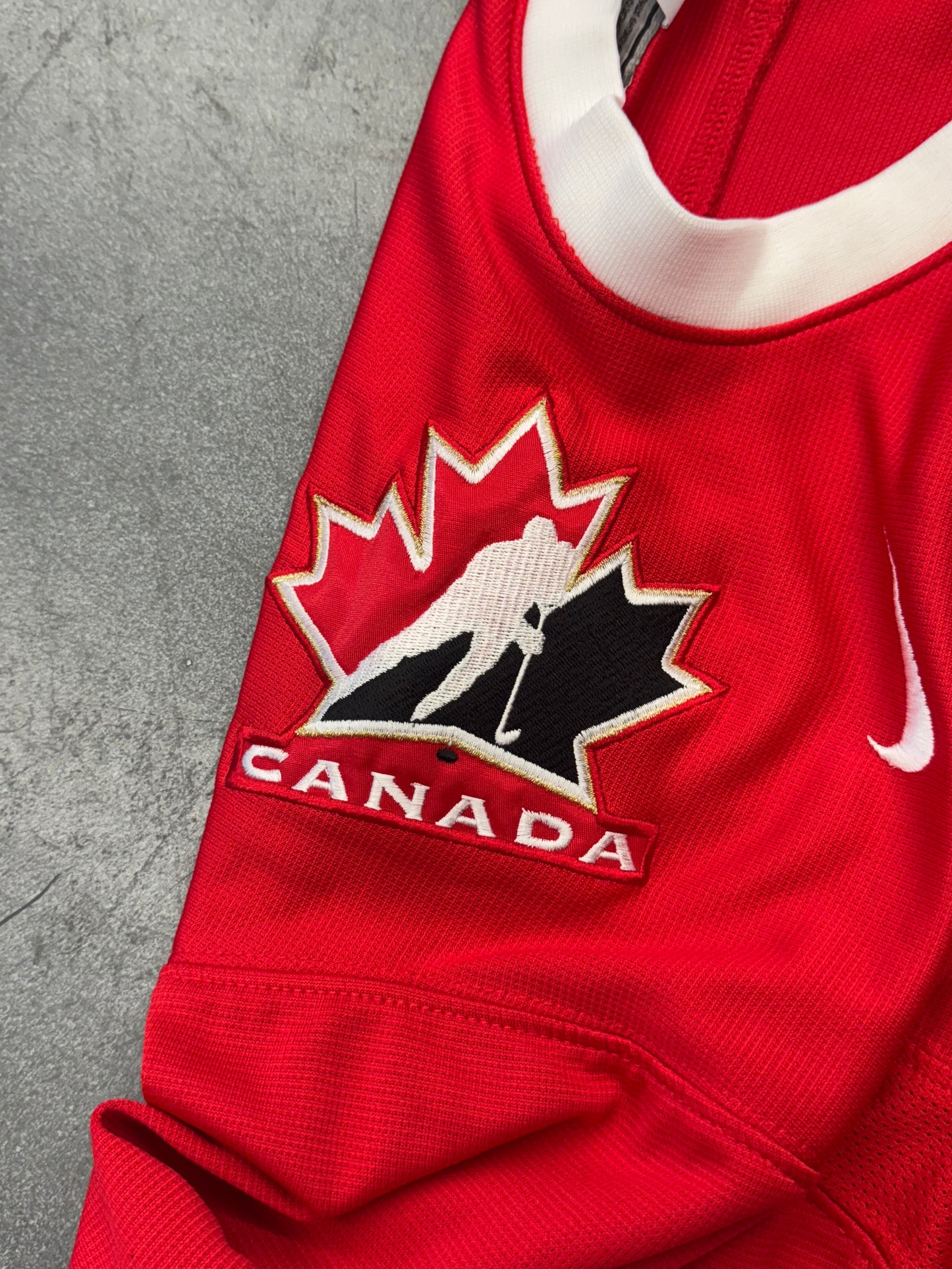 2012 NIKE TEAM CANADA ALTERNATE WORLD JUNIOR CHAMPIONSHIP HOCKEY JERSEY