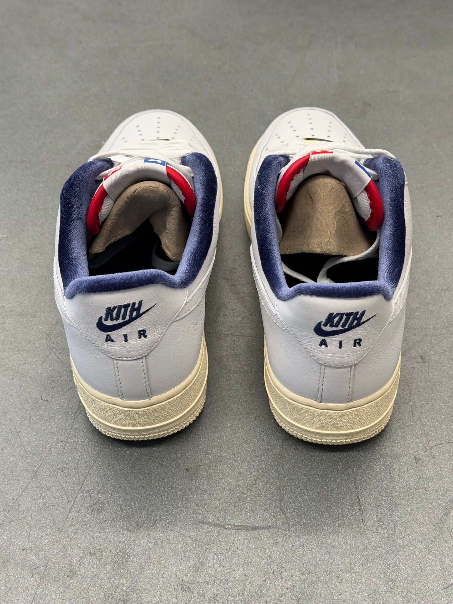 2021 NIKE AIR FORCE 1 LOW KITH PARIS EXCLUSIVE (PRE-OWNED WITH BOX)