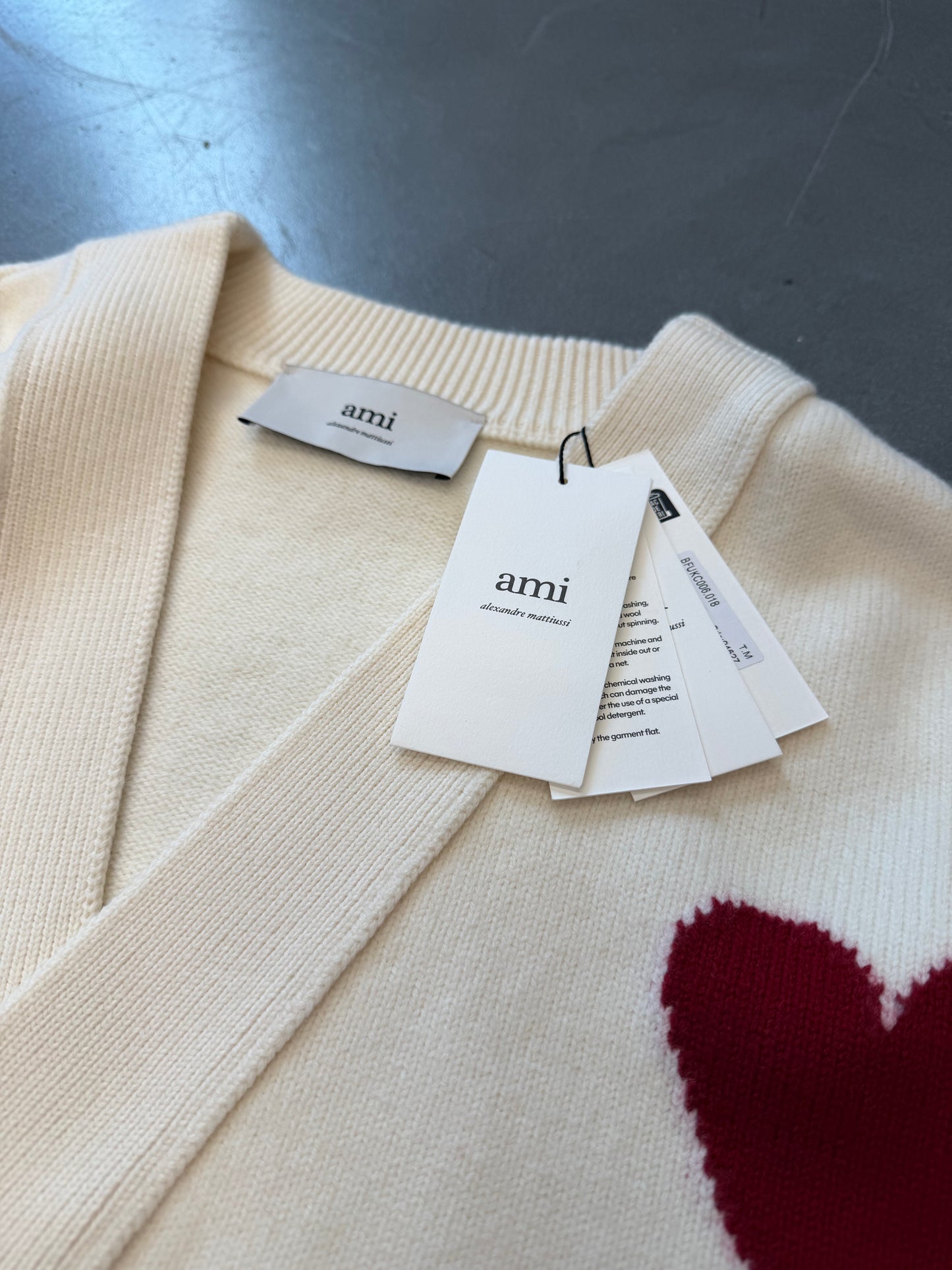 AMI PARIS MONOGRAM WOOL CARDIGAN - WHITE (M) (NWT)