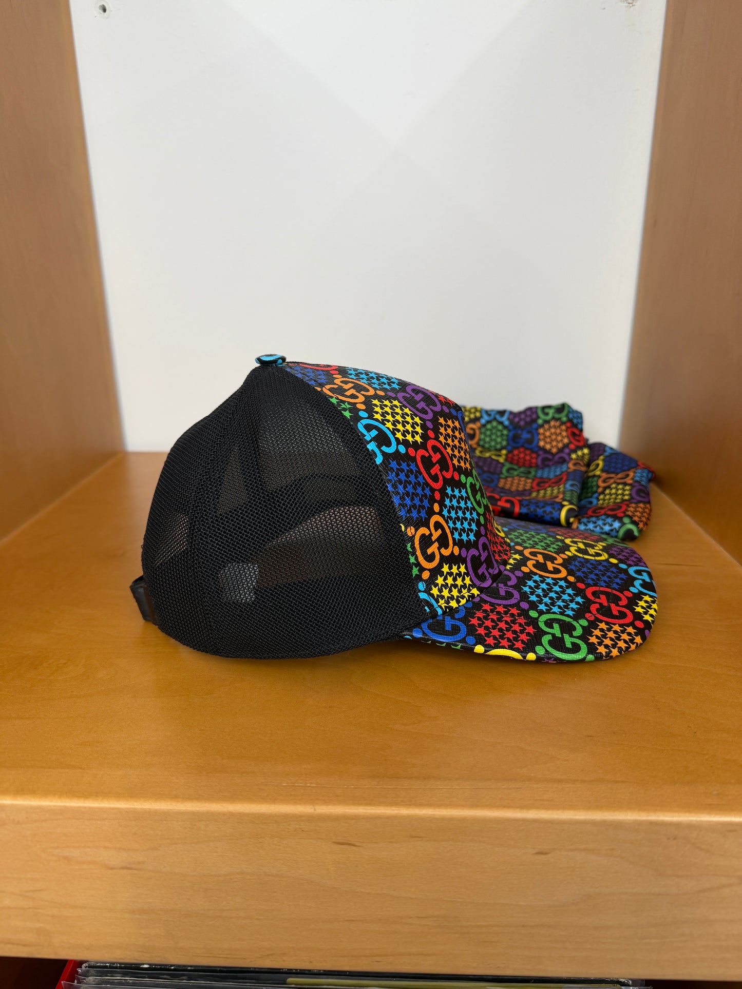 GUCCI GG PSYCHEDELIC BASEBALL HAT WITH BAG
