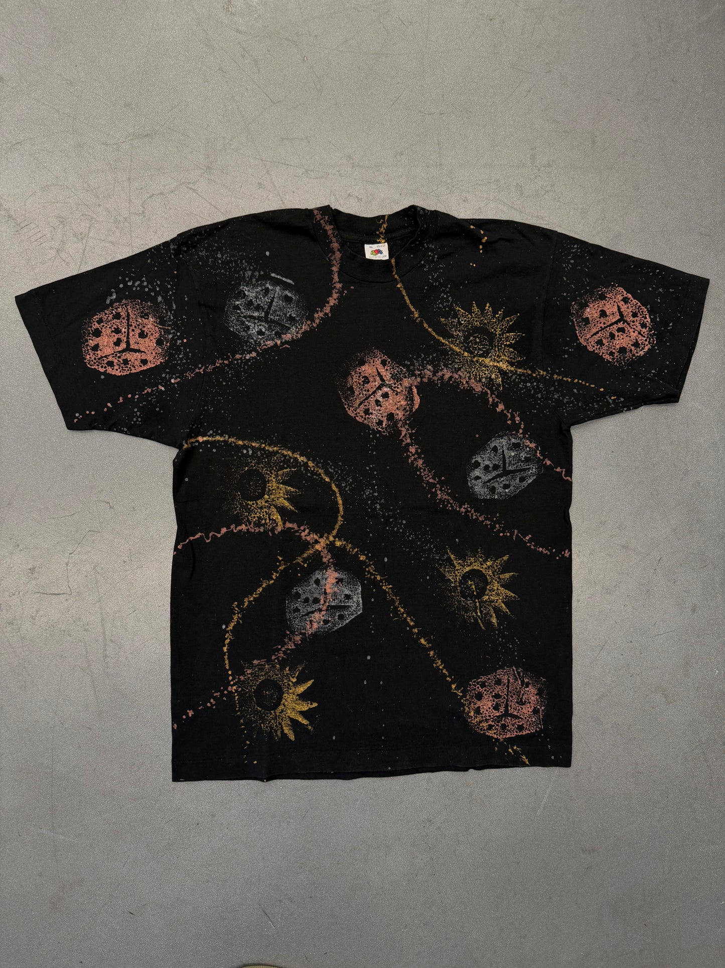 90'S ABSTRACT DICE SAWS ART AOP TEE (FOTL TAG)