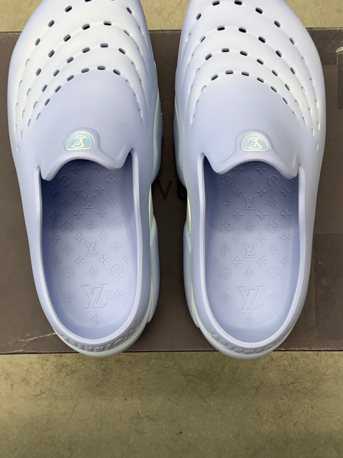 LOUIS VUITTON SHARK CLOG - LIGHT BLUE (W/ BOX)