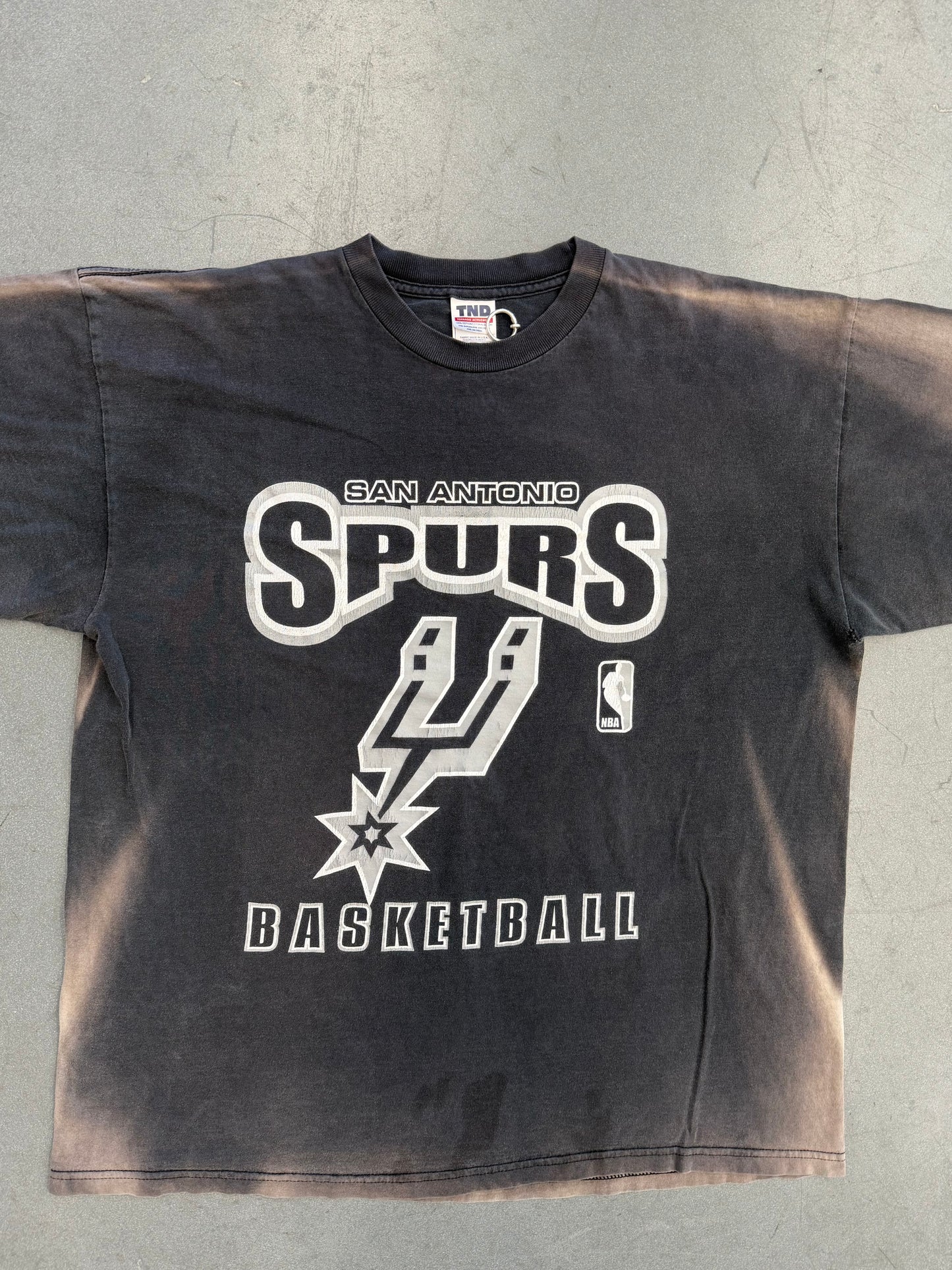 90S SAN ANTONIO SPURS BASKETBALL PLAYERS LIST TEE (TND TAG)