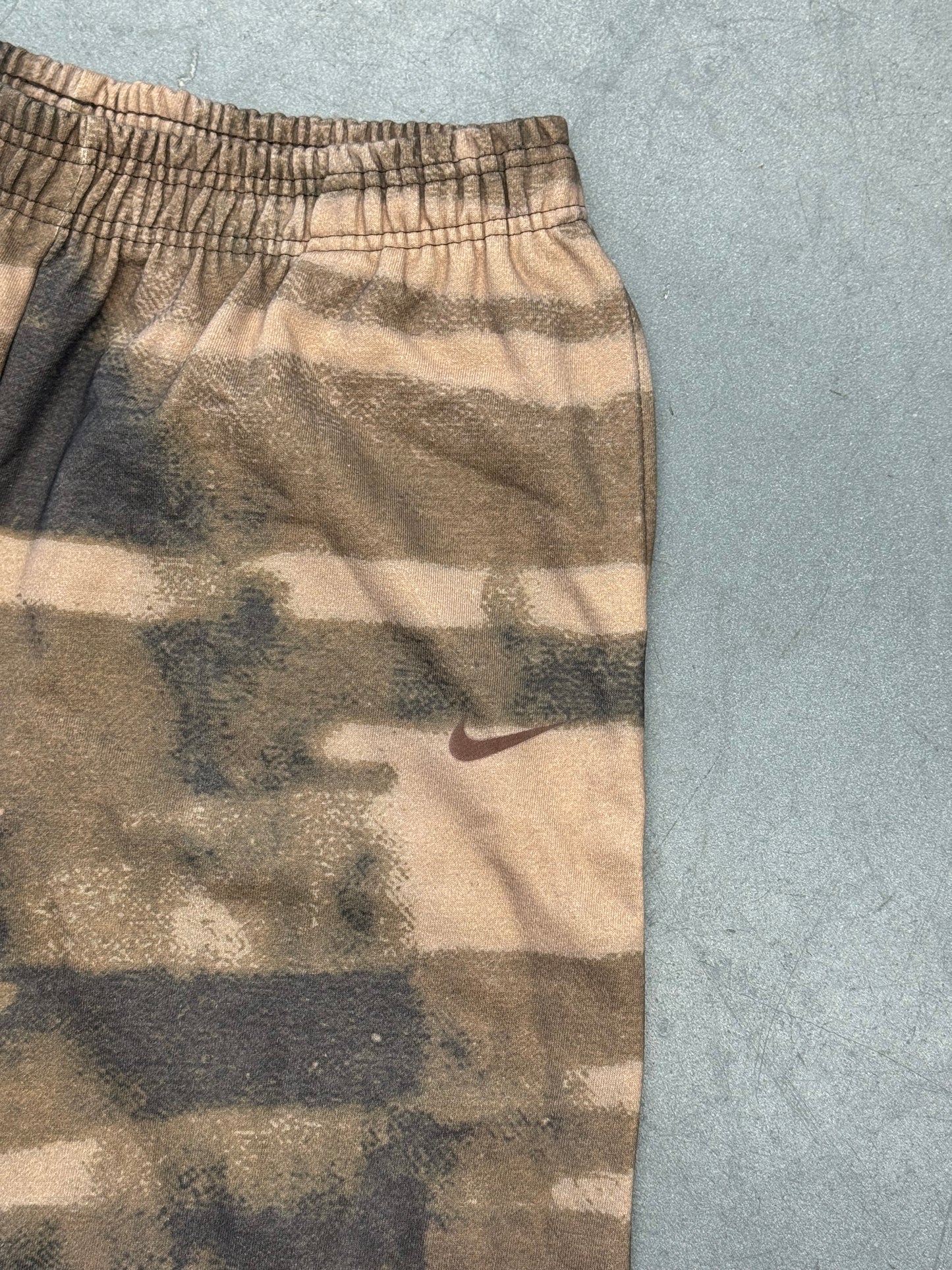 CJ X NIKE T-REXX CAMO SHORTS XL