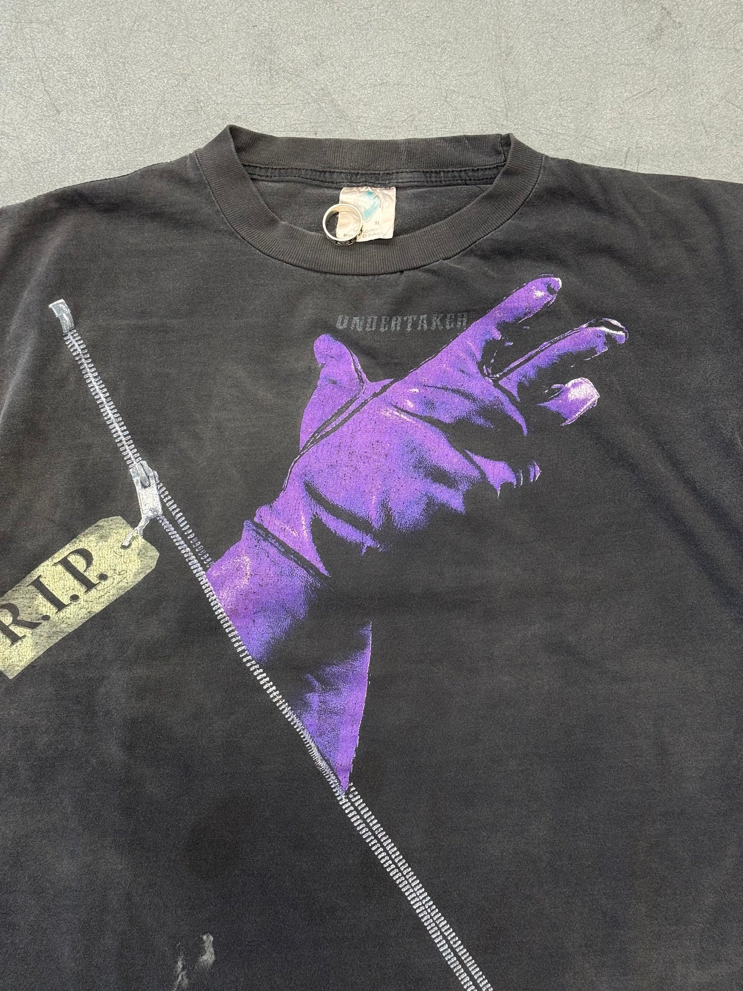 1994 UNDERTAKER R.I.P. GUESS WHO'S BACK TEE (TOUR CHAMP TAG)