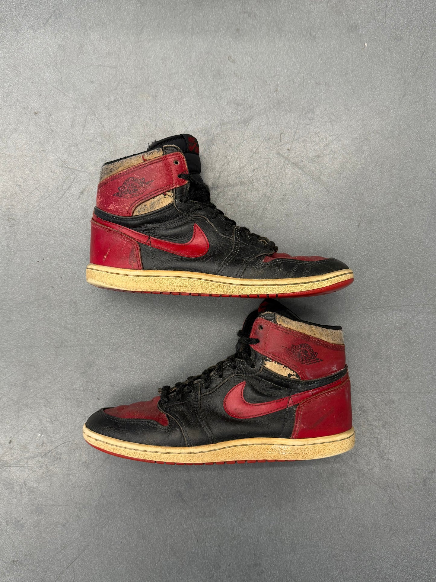 1985 AIR JORDAN 1 HIGH BRED (VERY WORN)