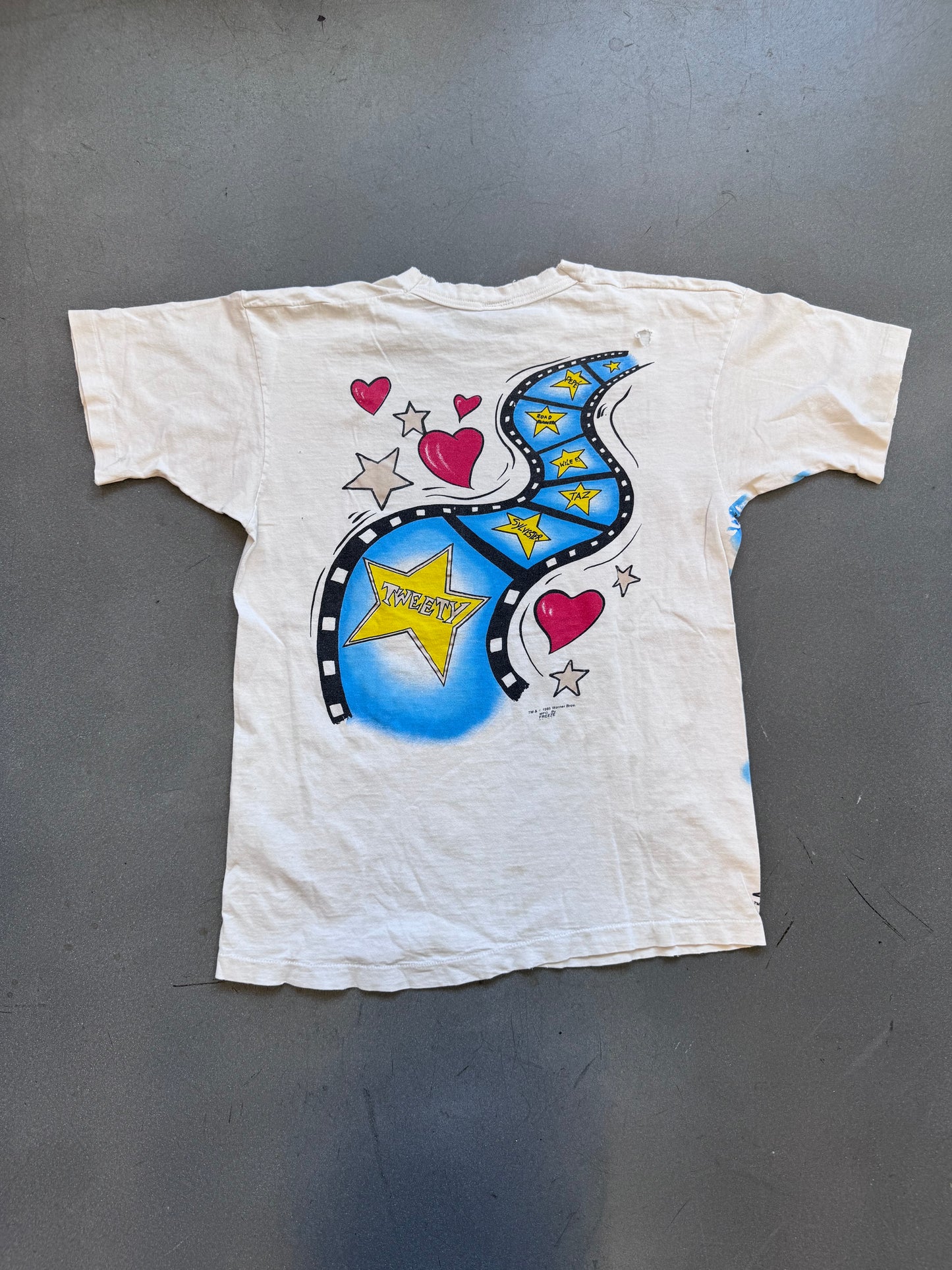 1995 LOONEY TUNES TWEETY’S AVENUE OF STARS AOP FREEZE TEE (PULLED TAG)
