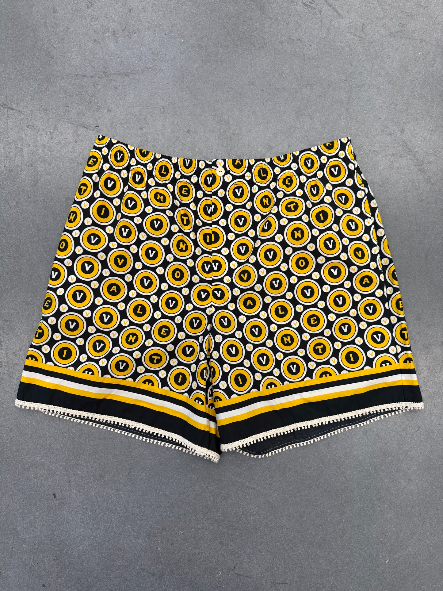 VALENTINO GARAVANI BULLES ROYALES PRINT BERMUDA SHORTS