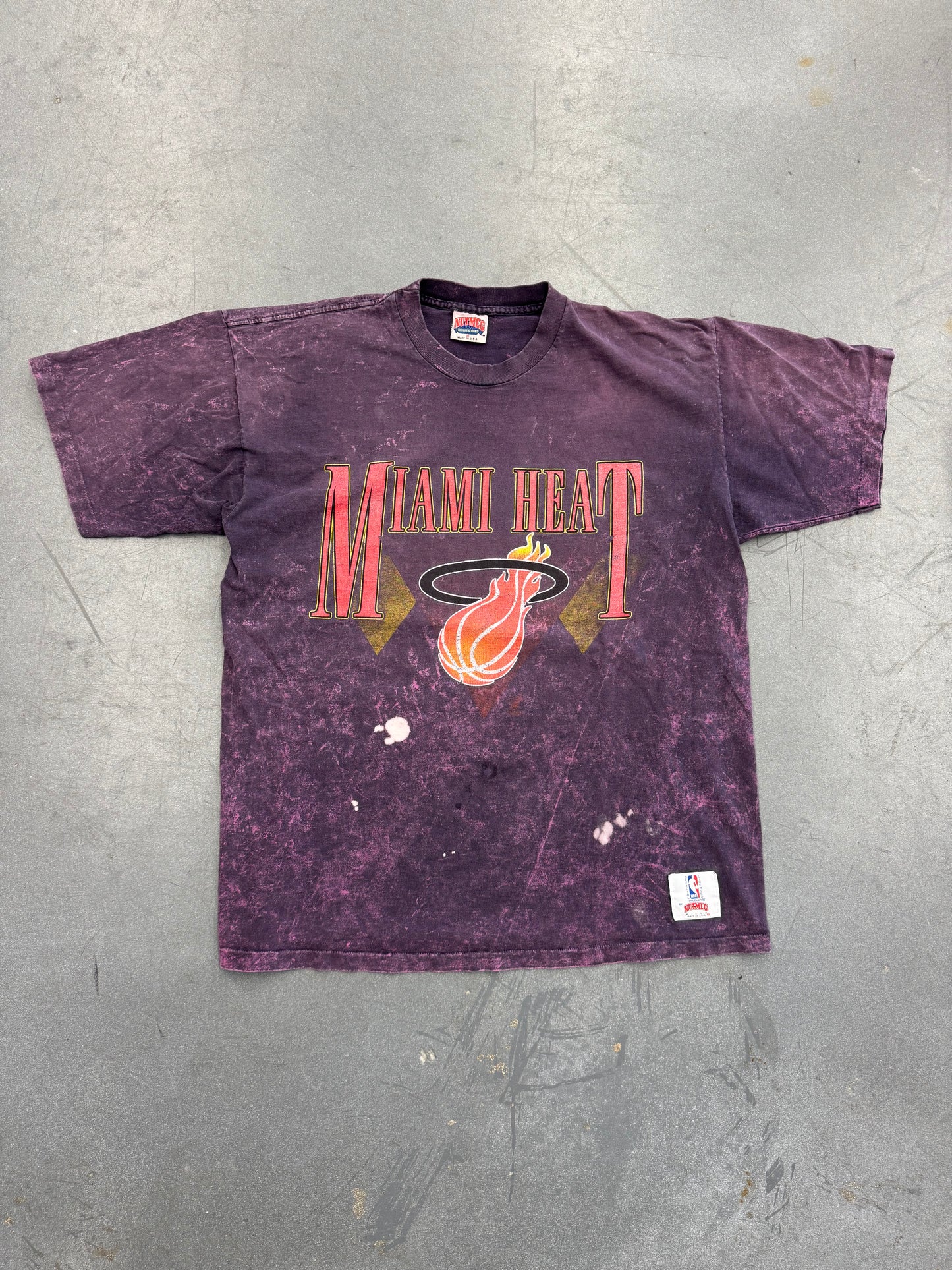 90S MIAMI HEAT PURPLE FADED TEE (NUTMEG TAG)